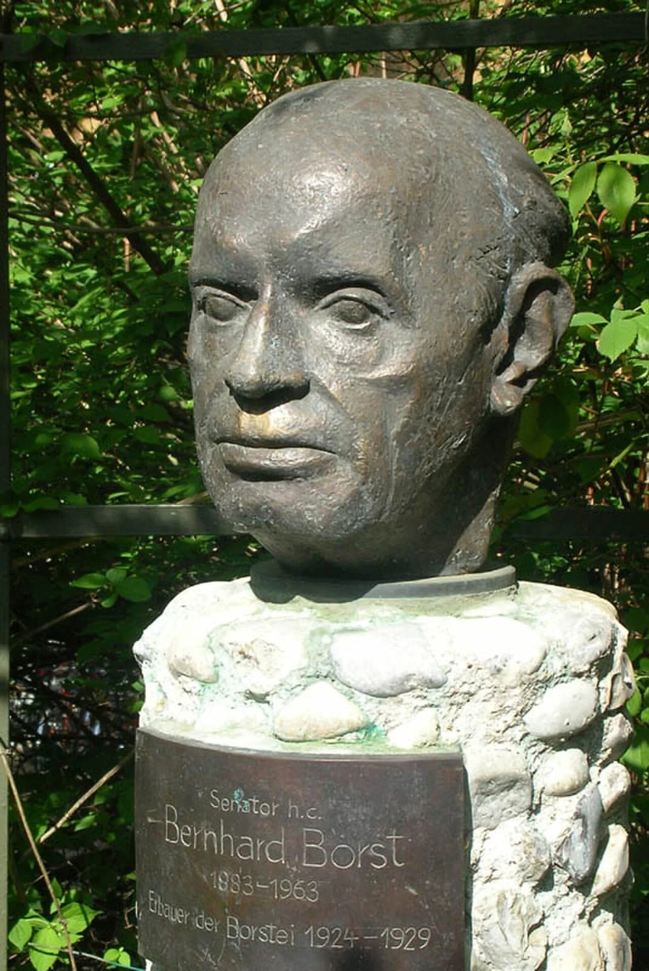 Porträt von Bernhard Borst (1883–1963) – Gedenkseite