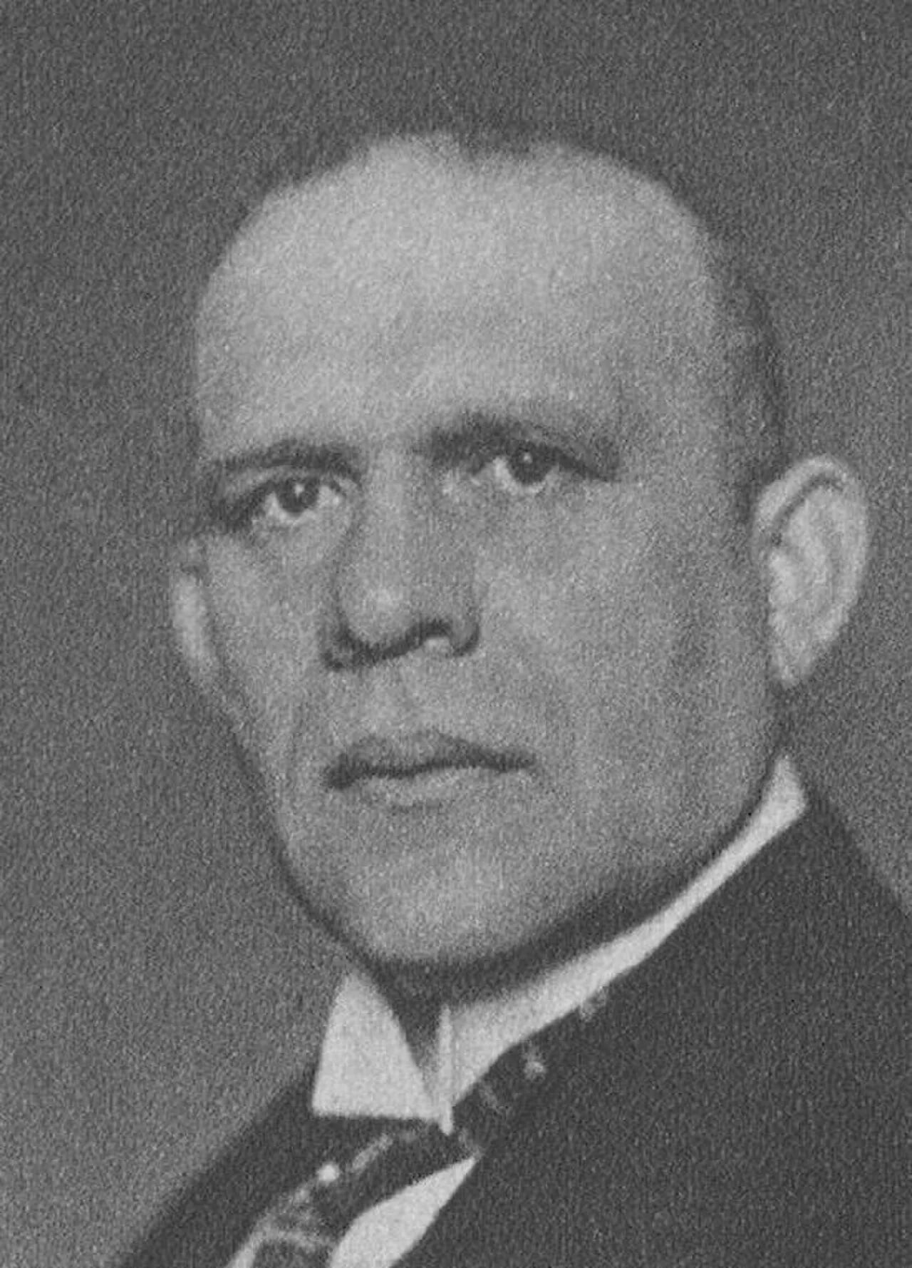 Portrait of Bernhard Grund (1872–1950) – memorial page