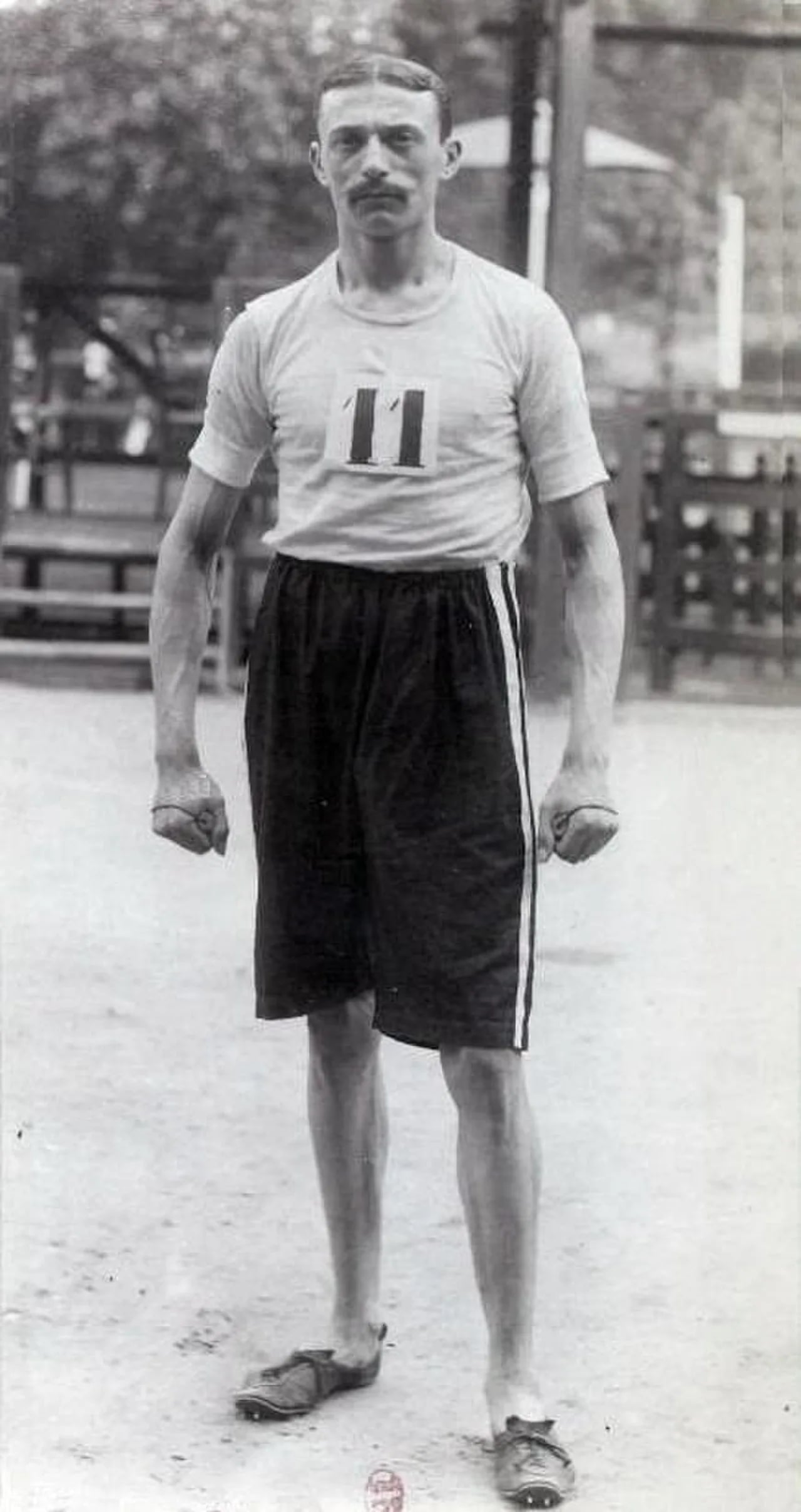Porträt von Henry Deloge (1874–1961) – Gedenkseite