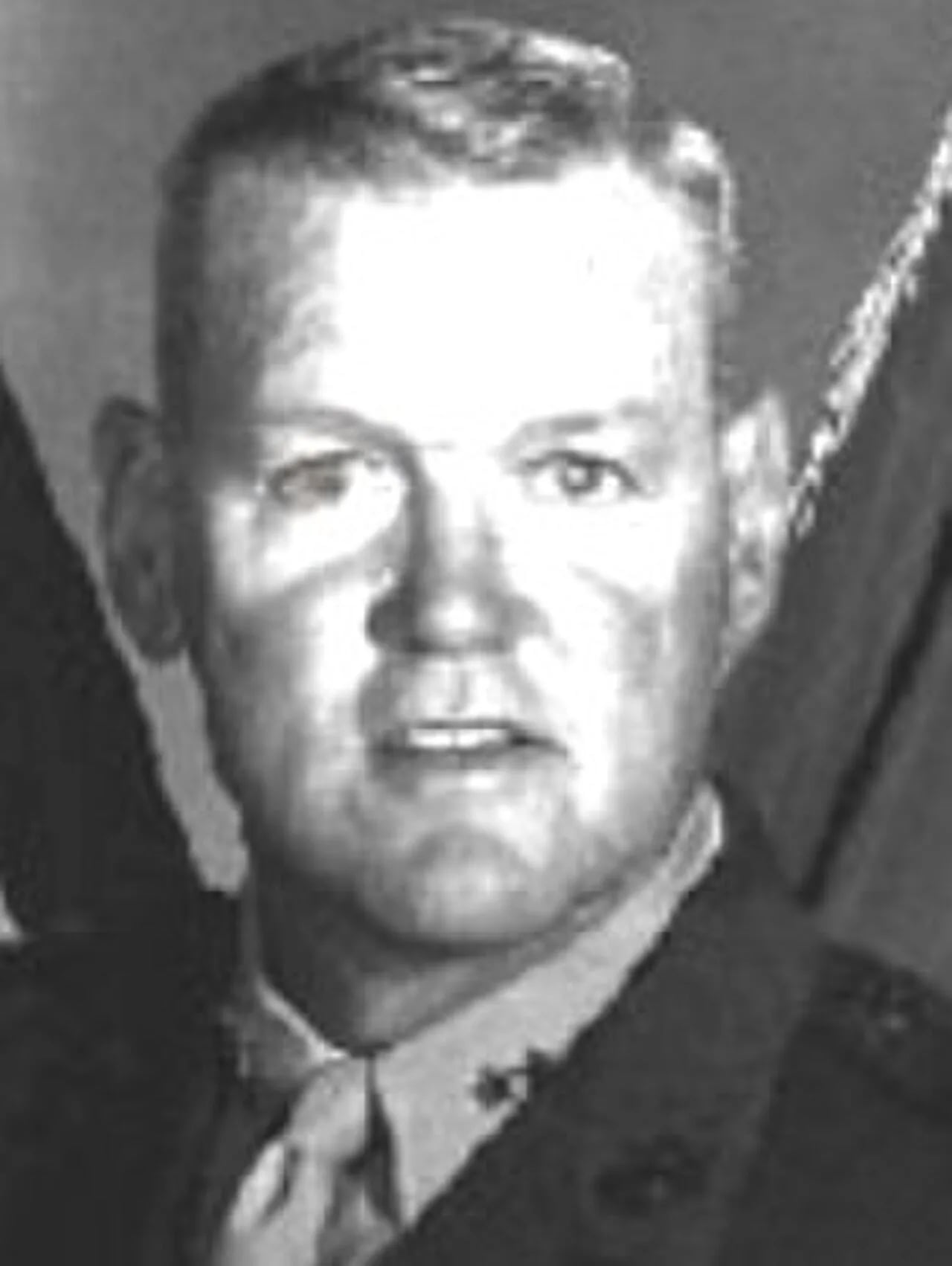 Portrait of Dennis J. Murphy (1932–2023) – memorial page