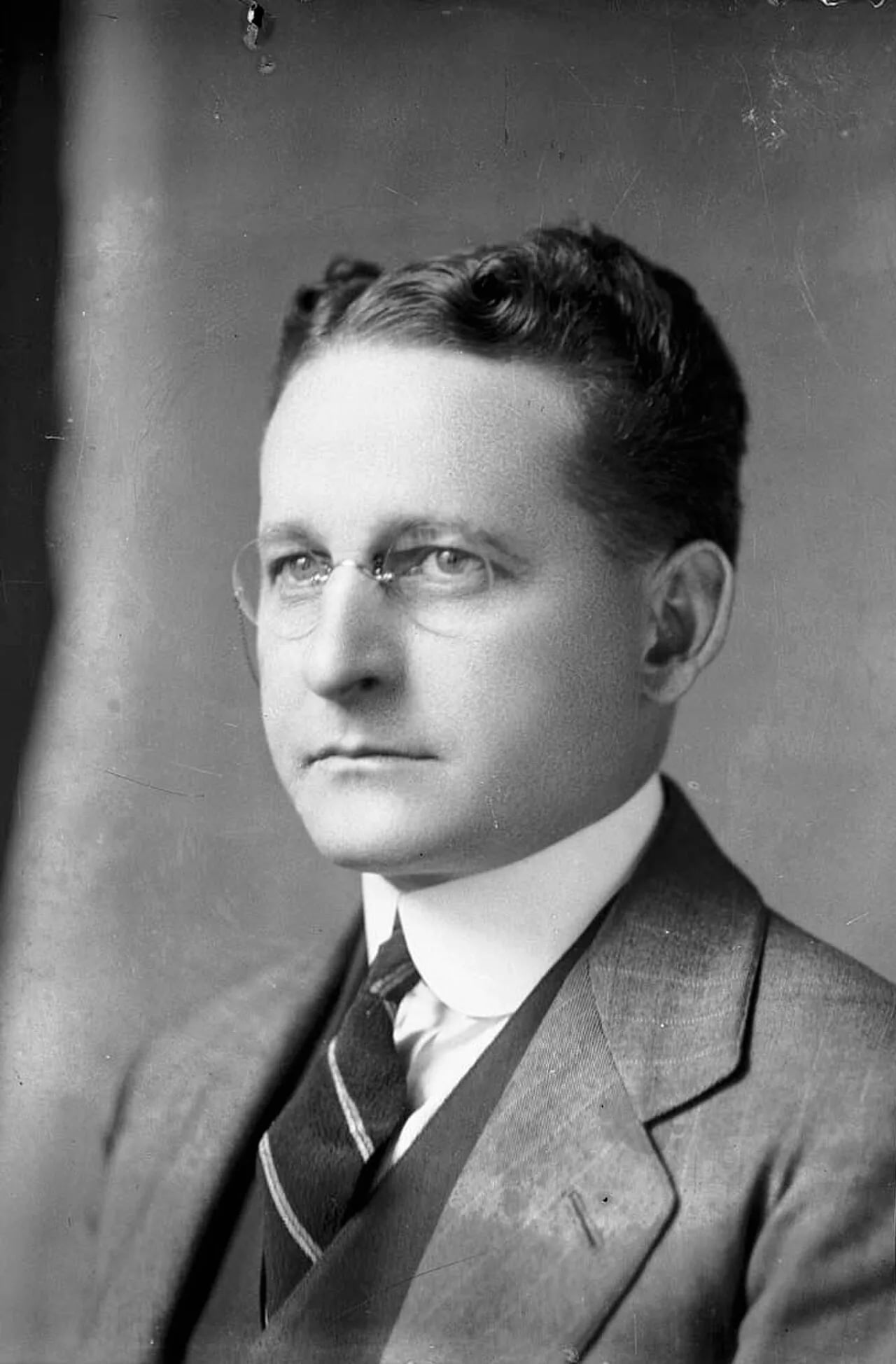 Portrait of Bert Sterling Wemp (1889–1976) – memorial page