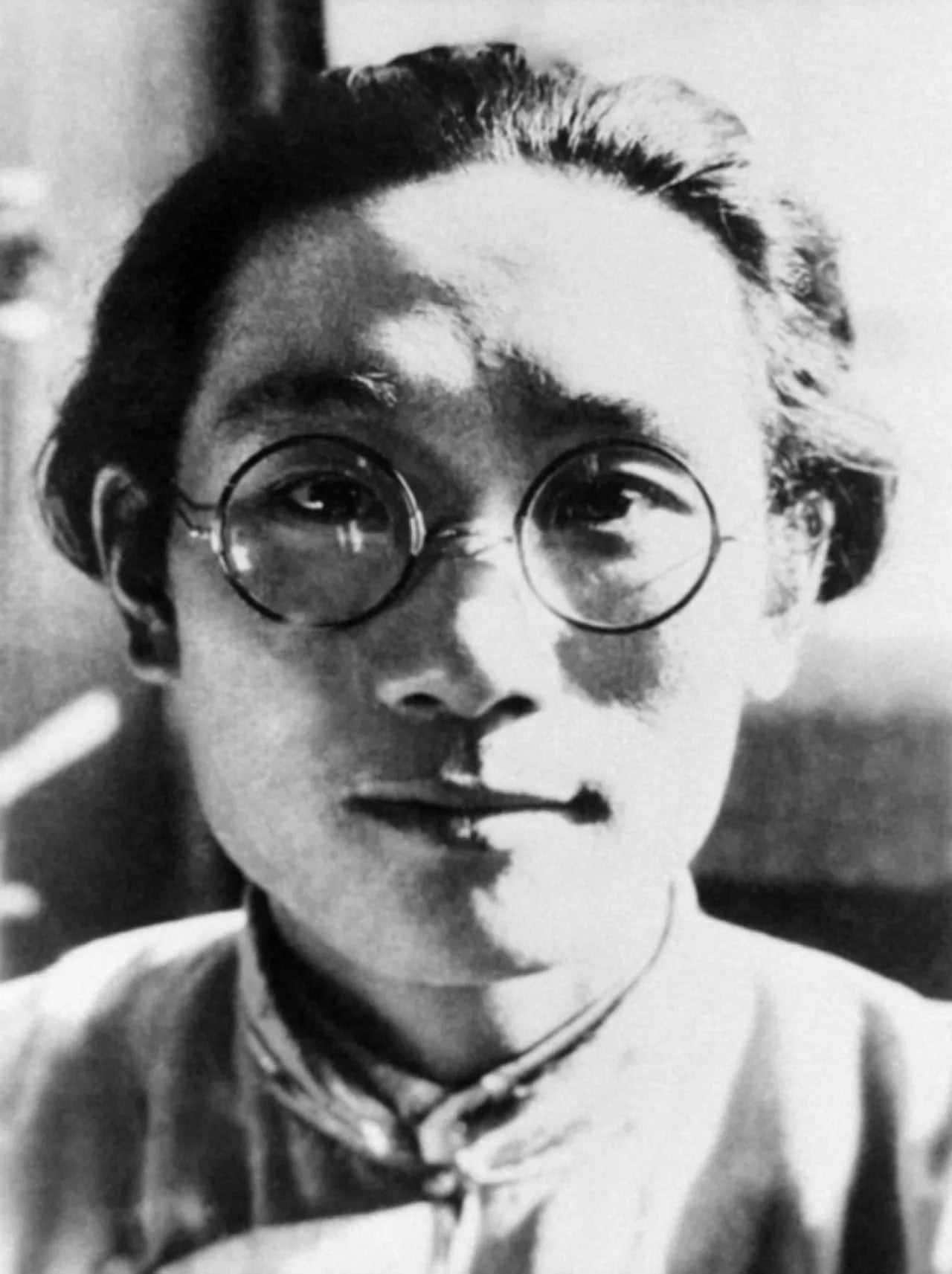 Porträt von Rou Shi (1902–1931) – Gedenkseite