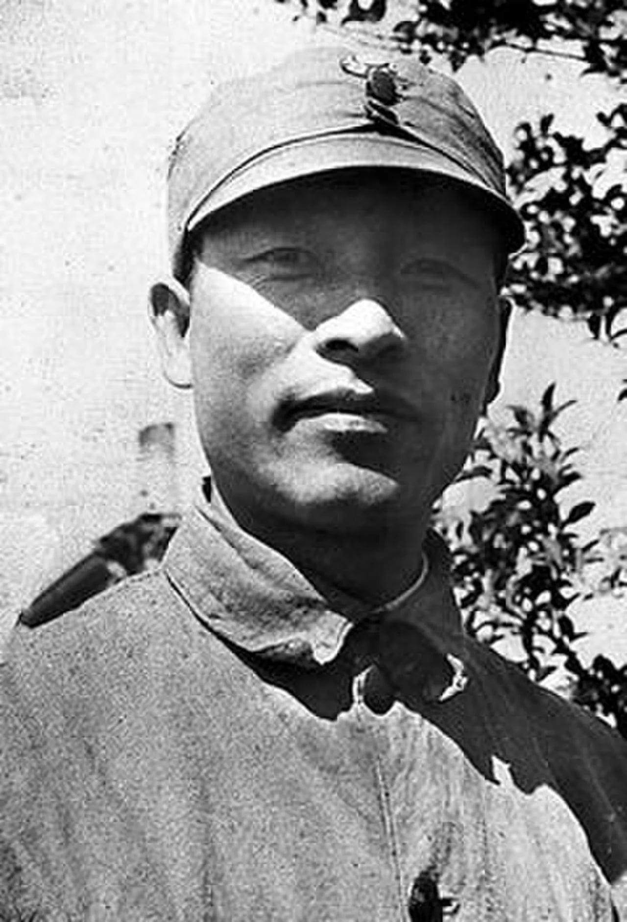 Porträt von Peng Xuefeng (1907–1944) – Gedenkseite
