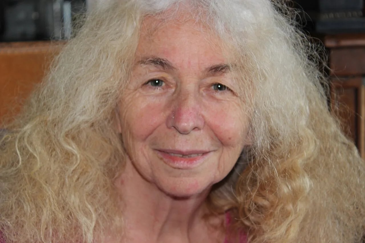 Portrait of Marie-France Briselance (1945–2018) – memorial page