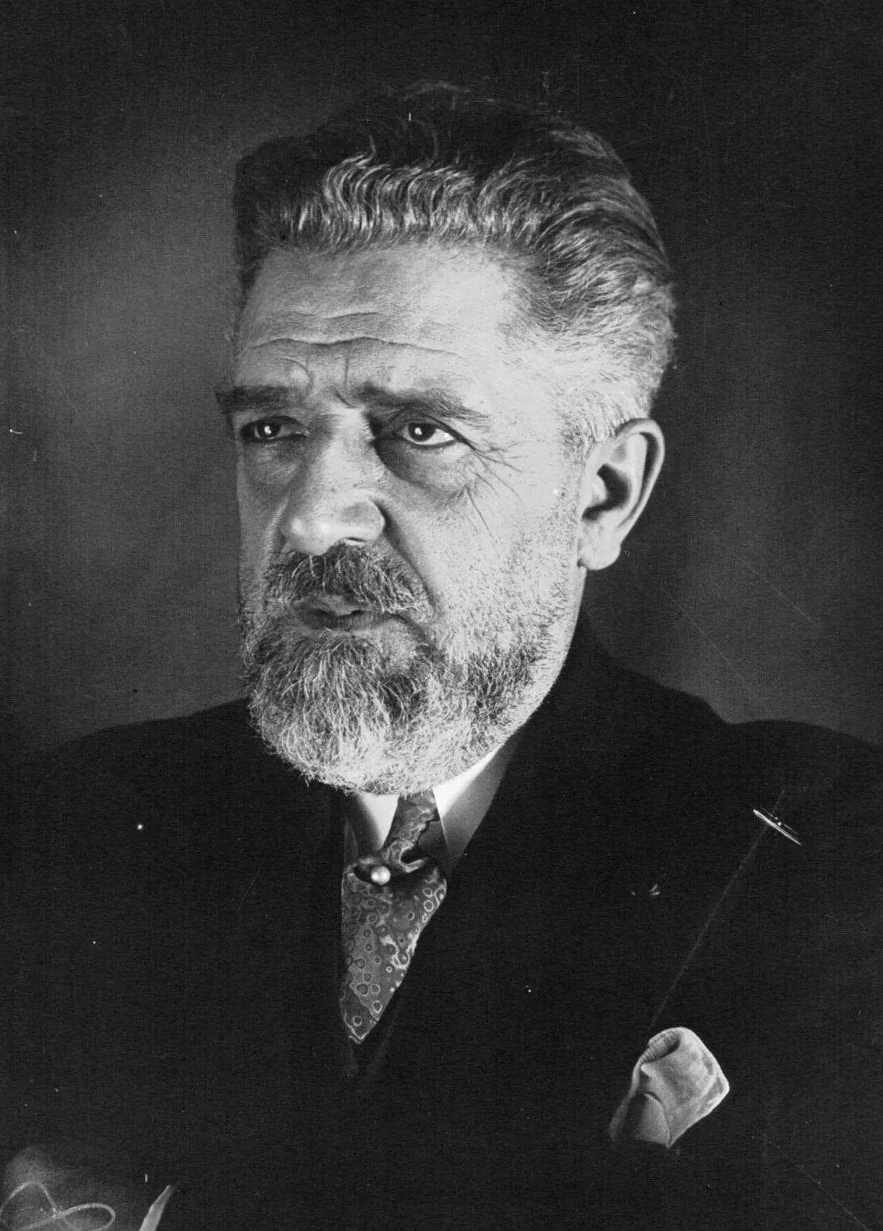 Portrait of Henri Chatenet (1879–1949) – memorial page