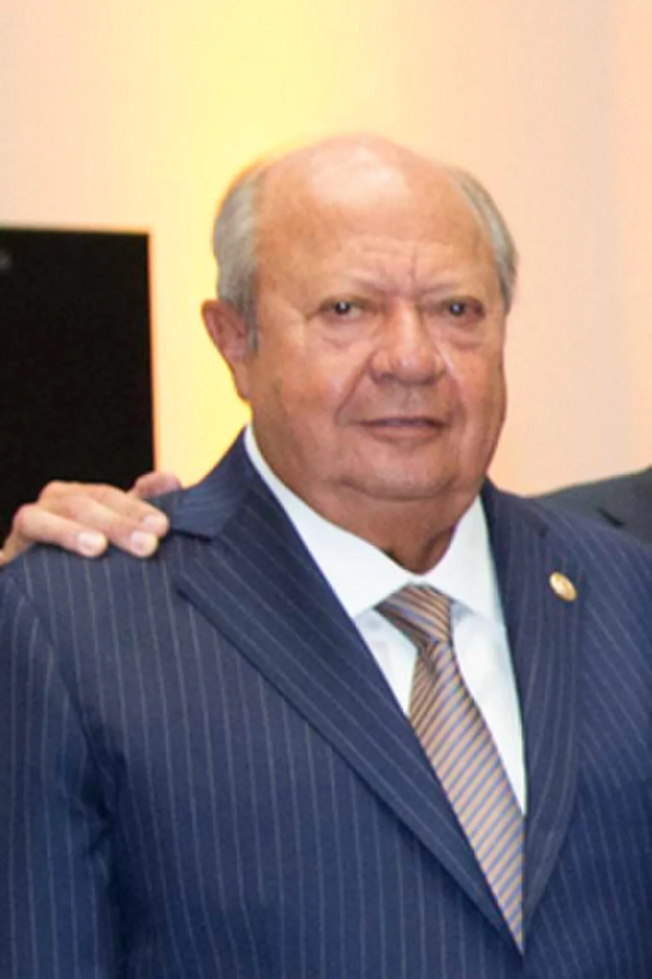 Porträt von Carlos Romero Deschamps (1944–2023) – Gedenkseite