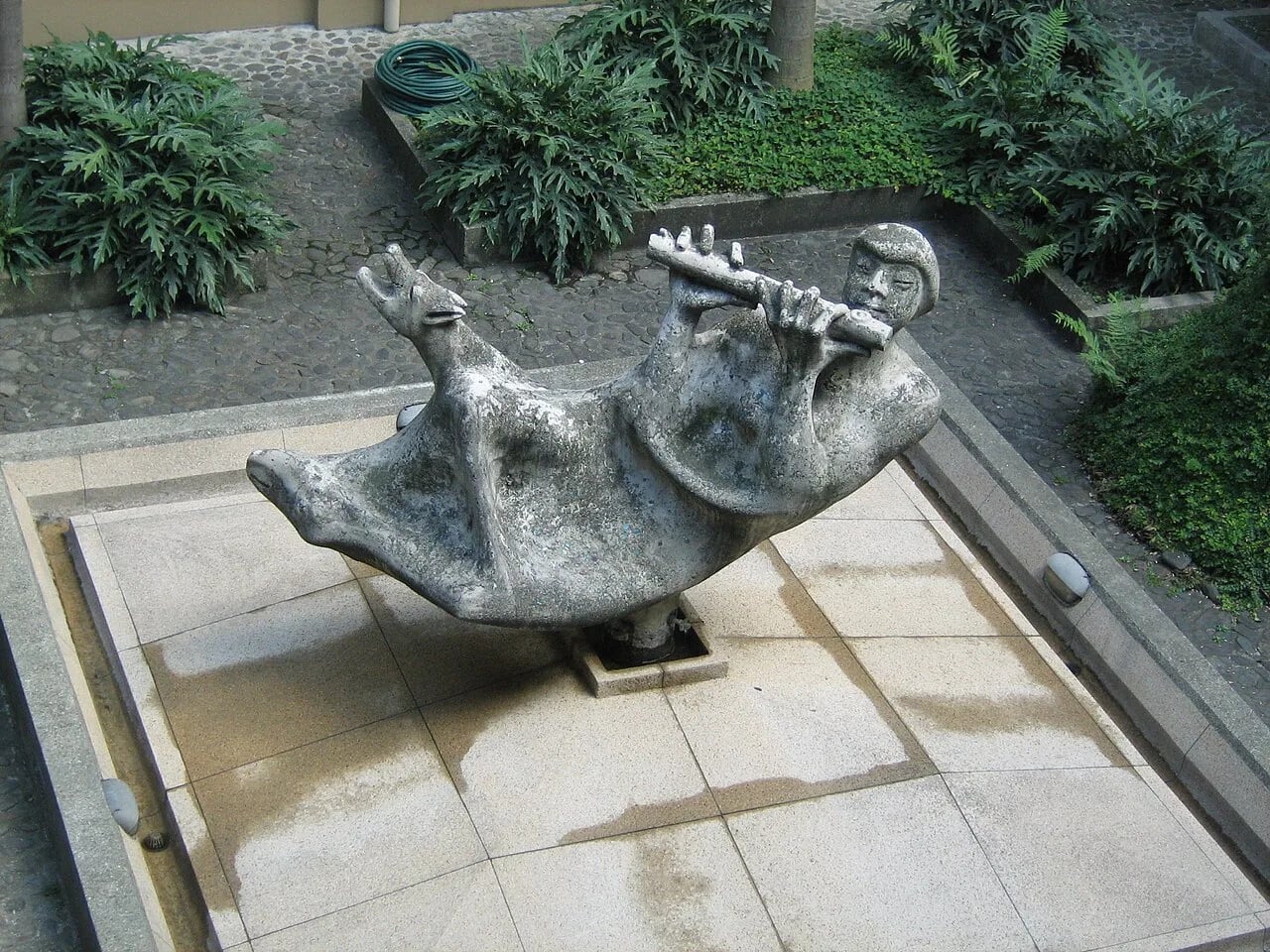 Portrait of Crescencio Salcedo (1913–1976) – memorial page