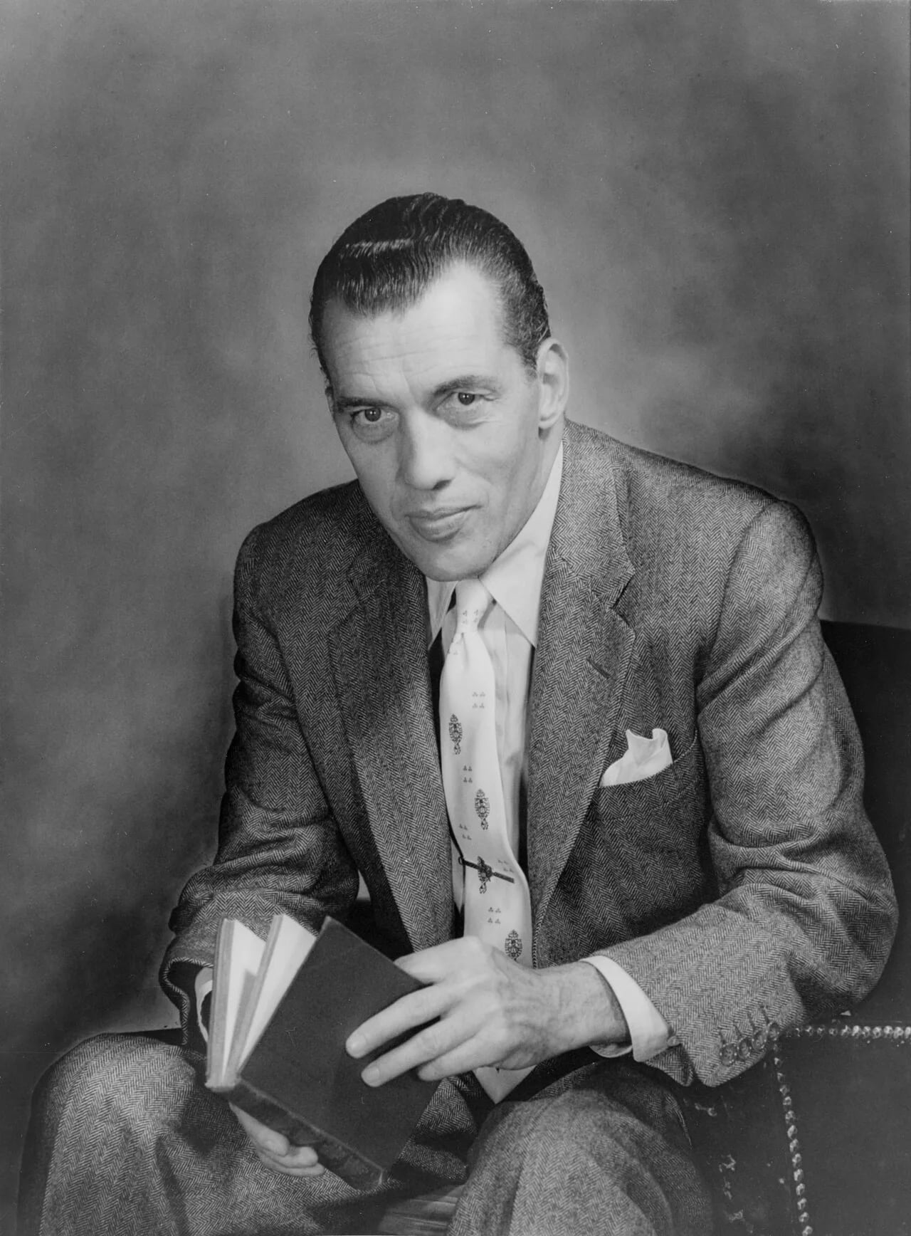 Portrait of Ed Sullivan (1901–1974) – memorial page