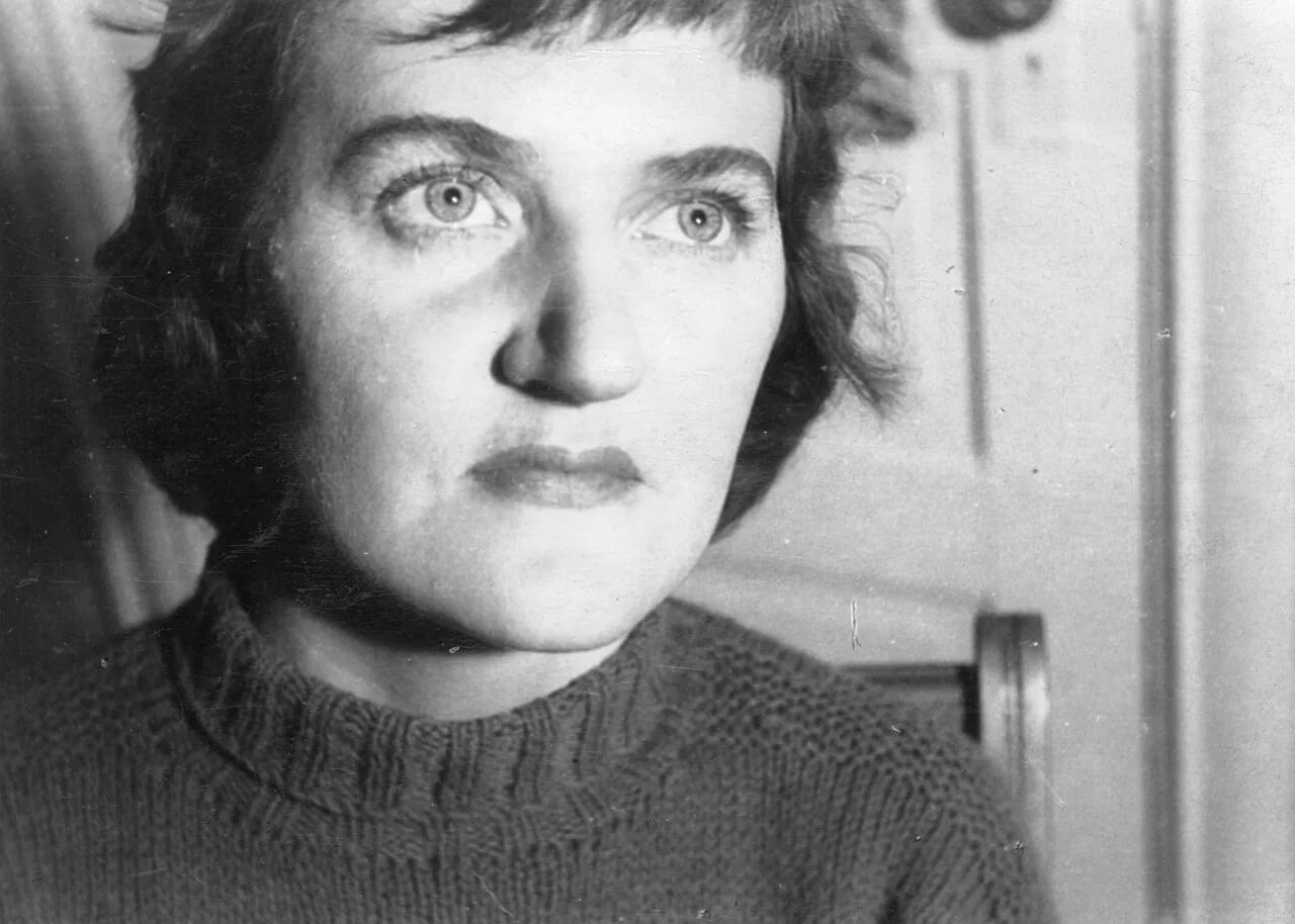 Portrait of Lucyl Martel (1922–2015) – memorial page