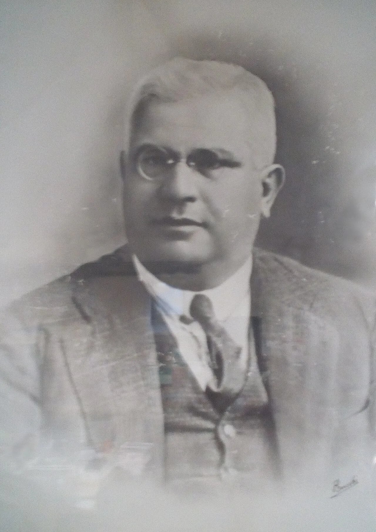 Portrait of Adolfo Gandiglio (1876–1931) – memorial page