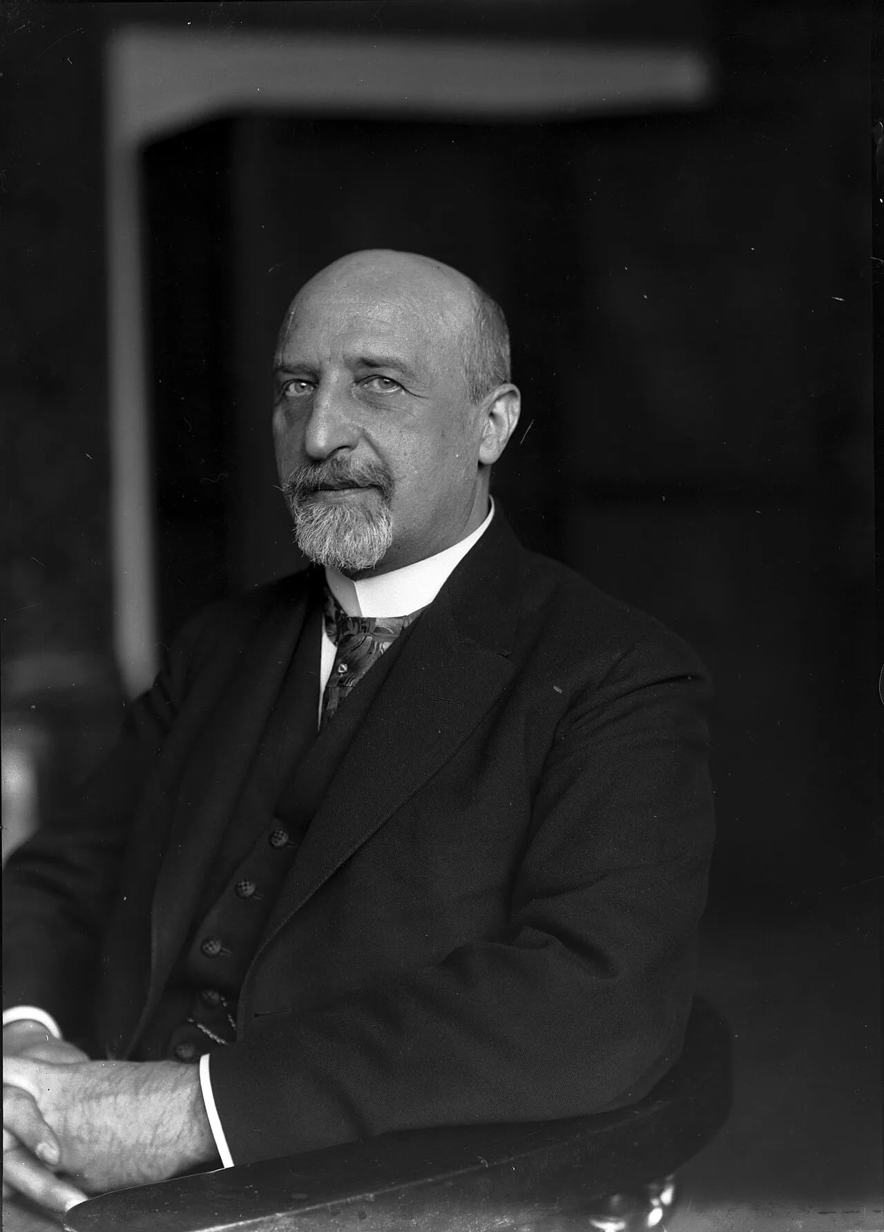 Portrait of Karl Seitz (1869–1950) – memorial page
