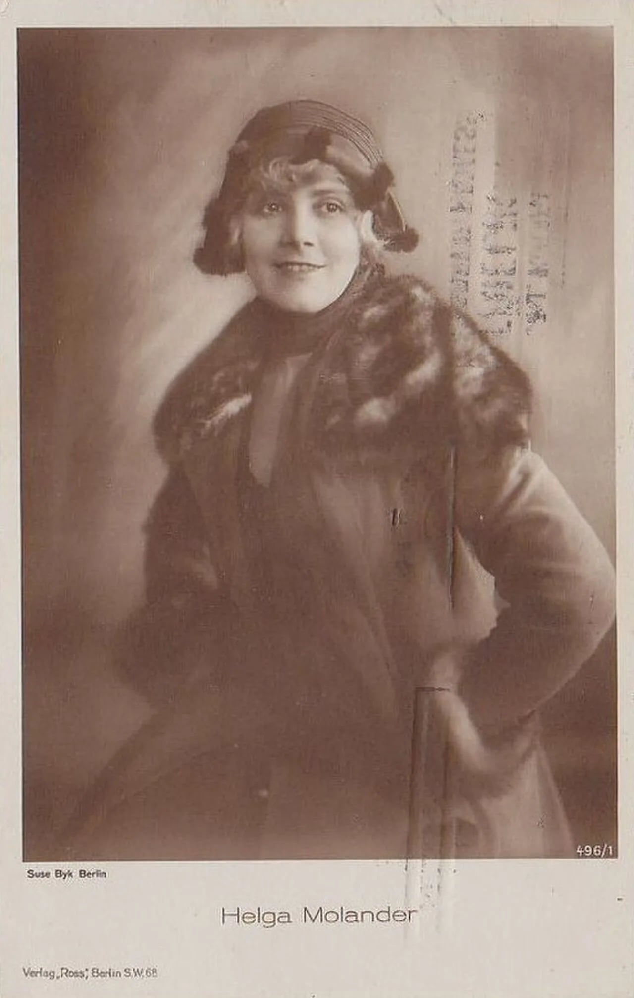 Portrait of Helga Molander (1896–1986) – memorial page