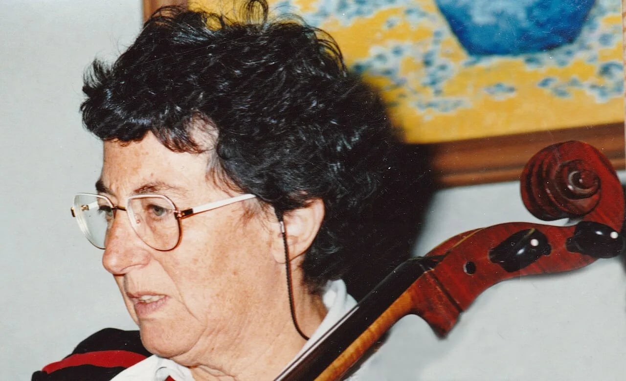 Portrait of Marion Créhange (1937–2022) – memorial page