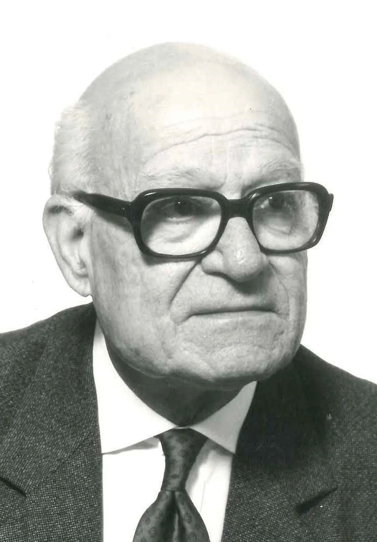 Portrait of Giorgos Iordanidis (1921–2005) – memorial page
