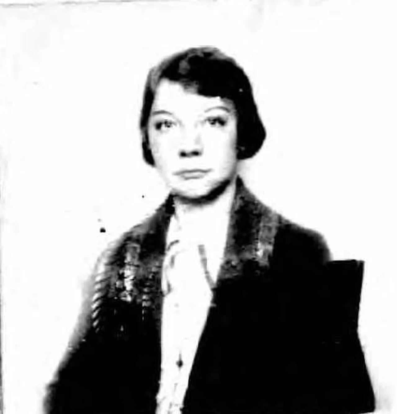 Porträt von Nell V. Beeby (1896–1957) – Gedenkseite