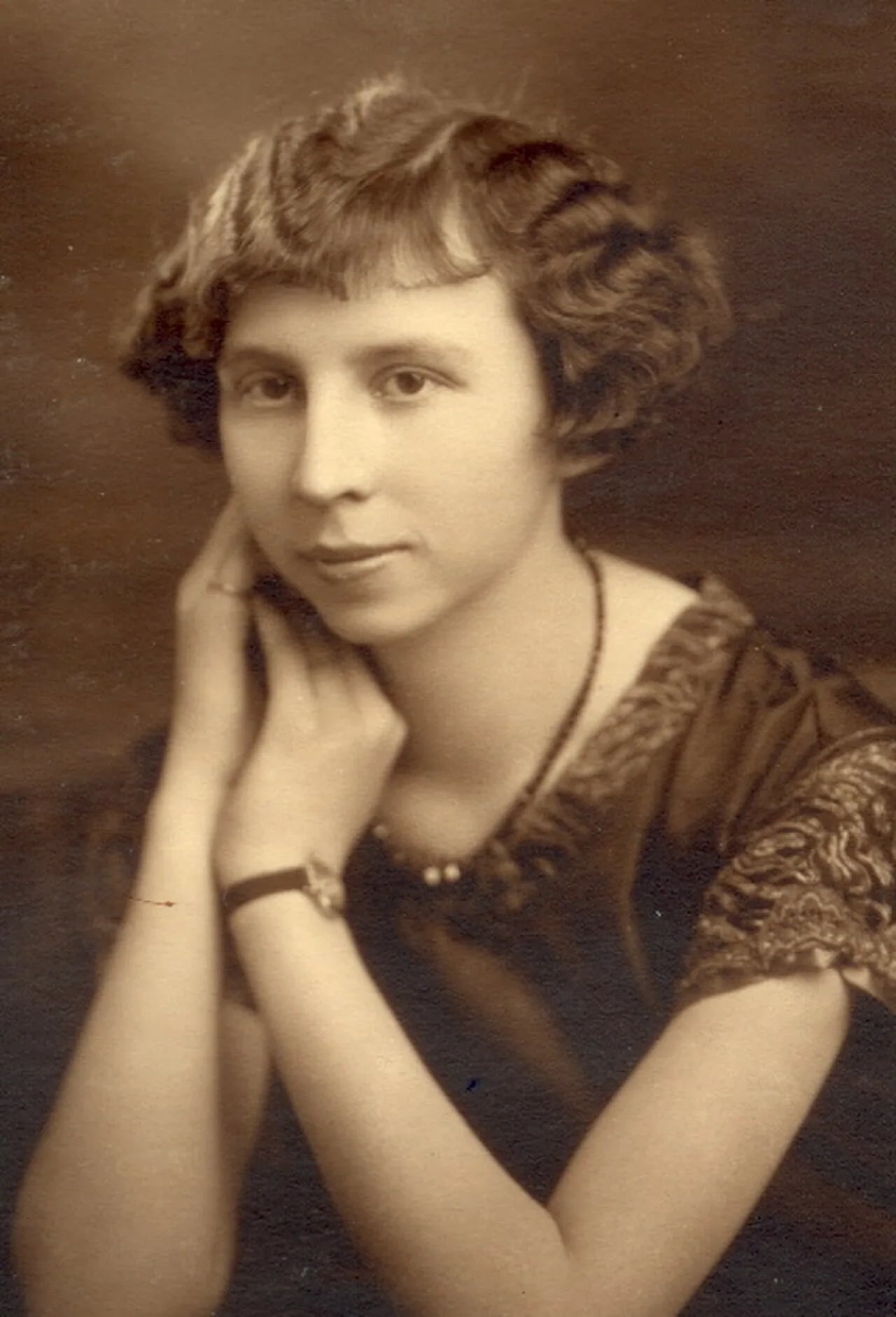 Portrait of Elizabeth Marie Forbes (1905–1983) – memorial page