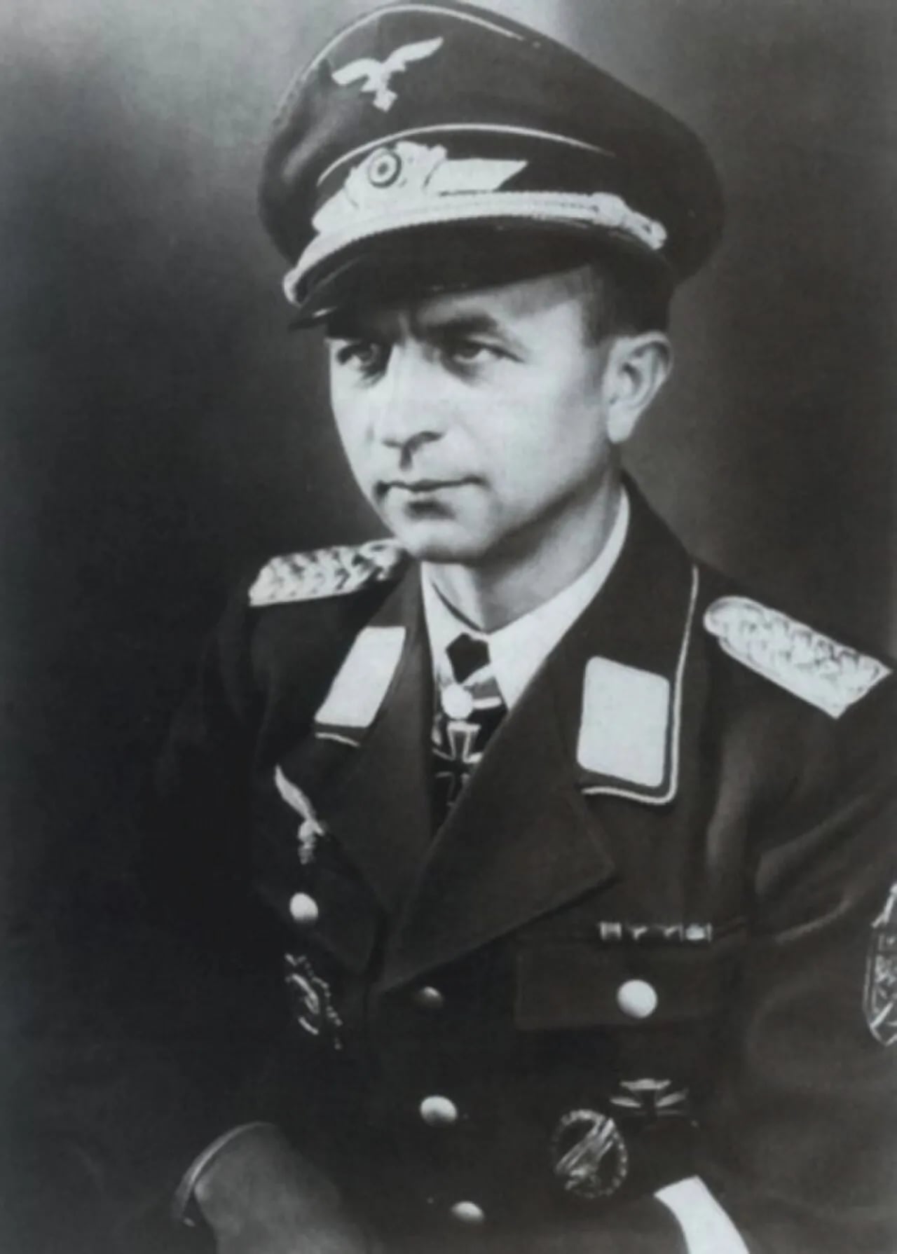 Portrait of Erich Walther (1903–1948) – memorial page