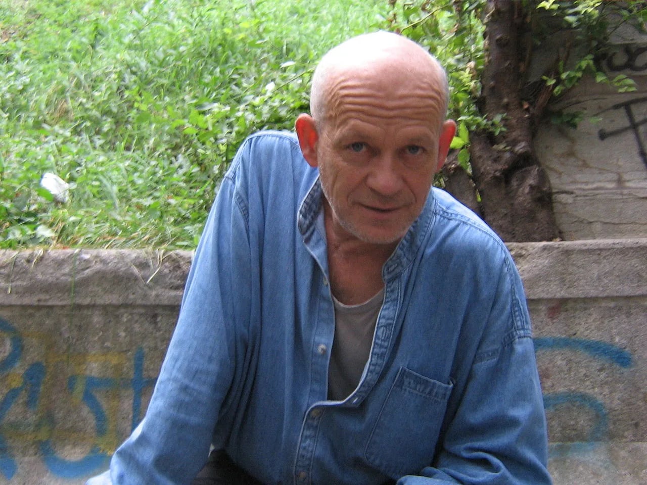 Portrait of François Bréda (1956–2018) – memorial page