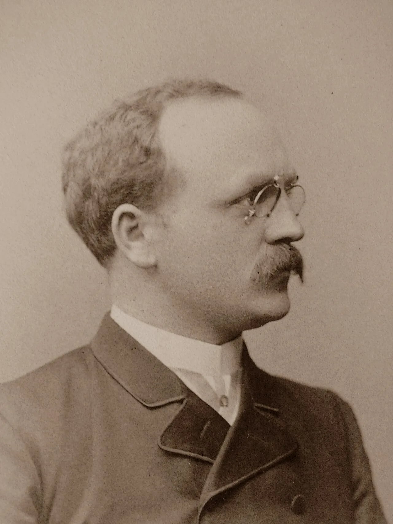 Porträt von Carl Pulfrich (1858–1927) – Gedenkseite