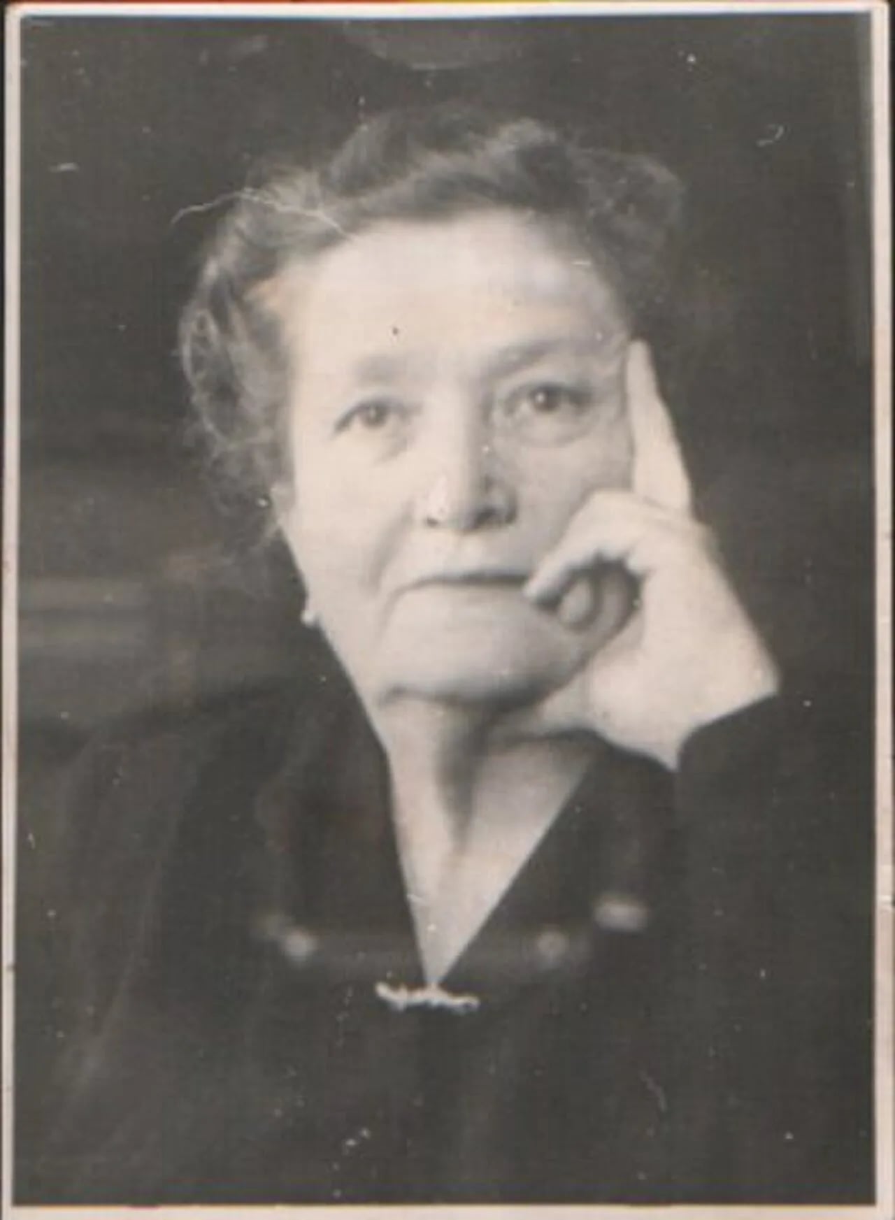 Portrait of Ella Brüklerné Buday (1892–1976) – memorial page