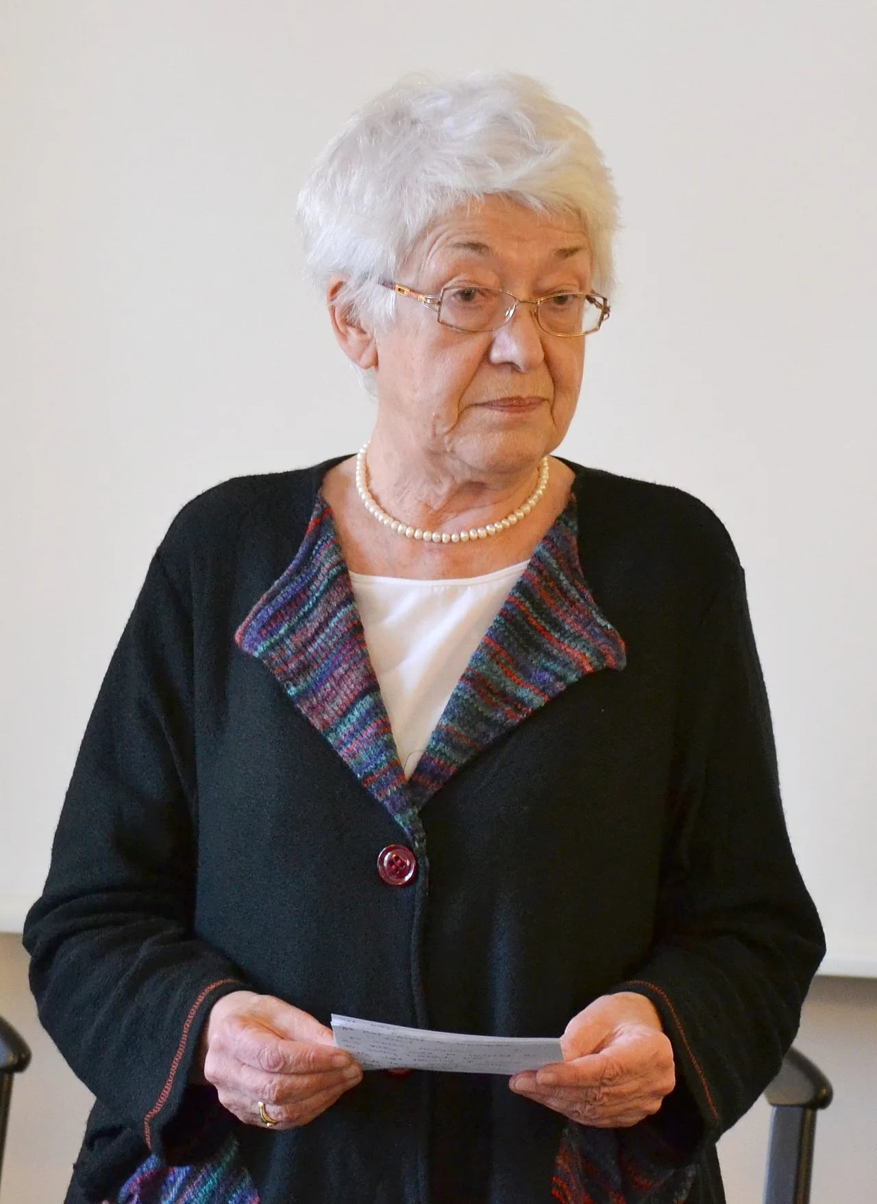 Porträt von Katalin Péter (1937–2020) – Gedenkseite