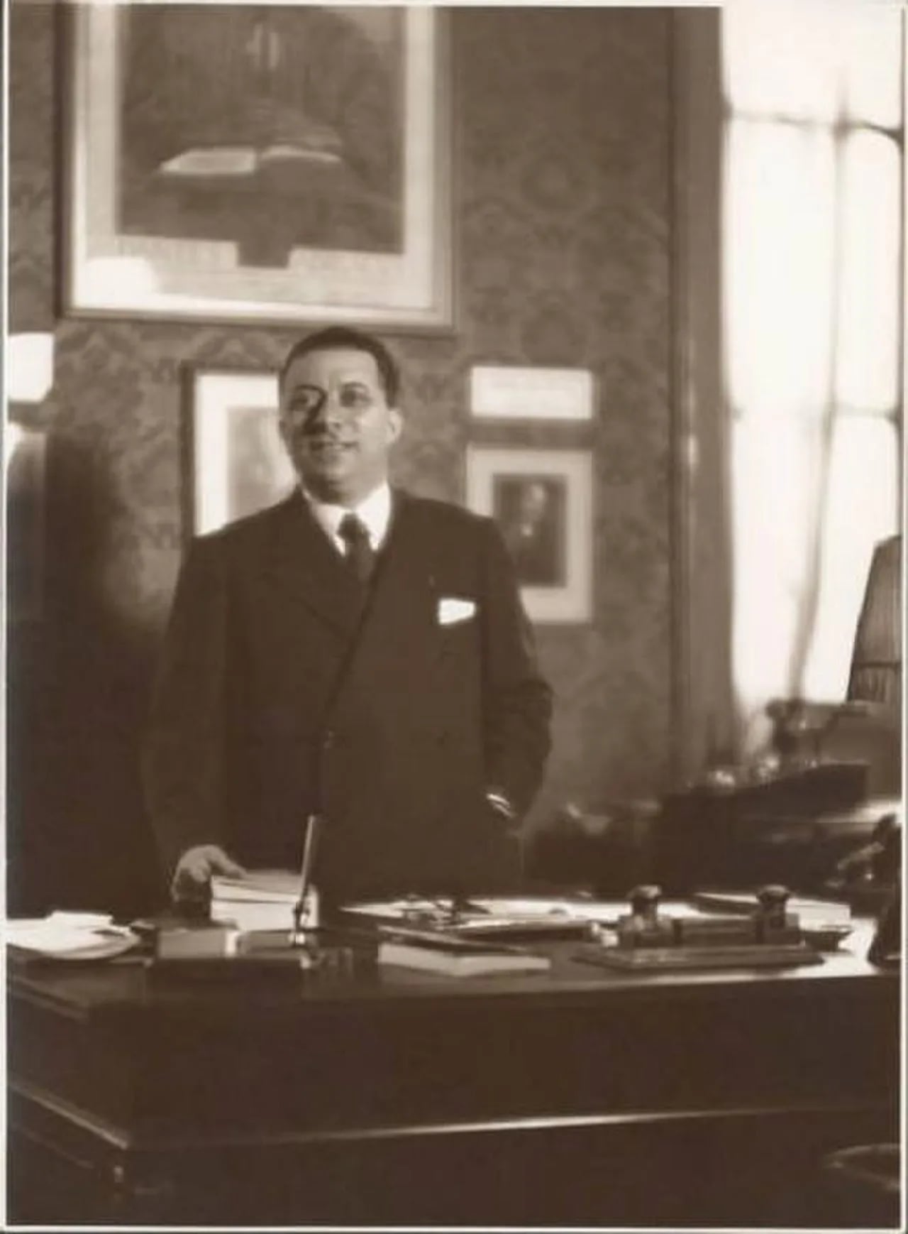 Portrait of Arnoldo Mondadori (1889–1971) – memorial page