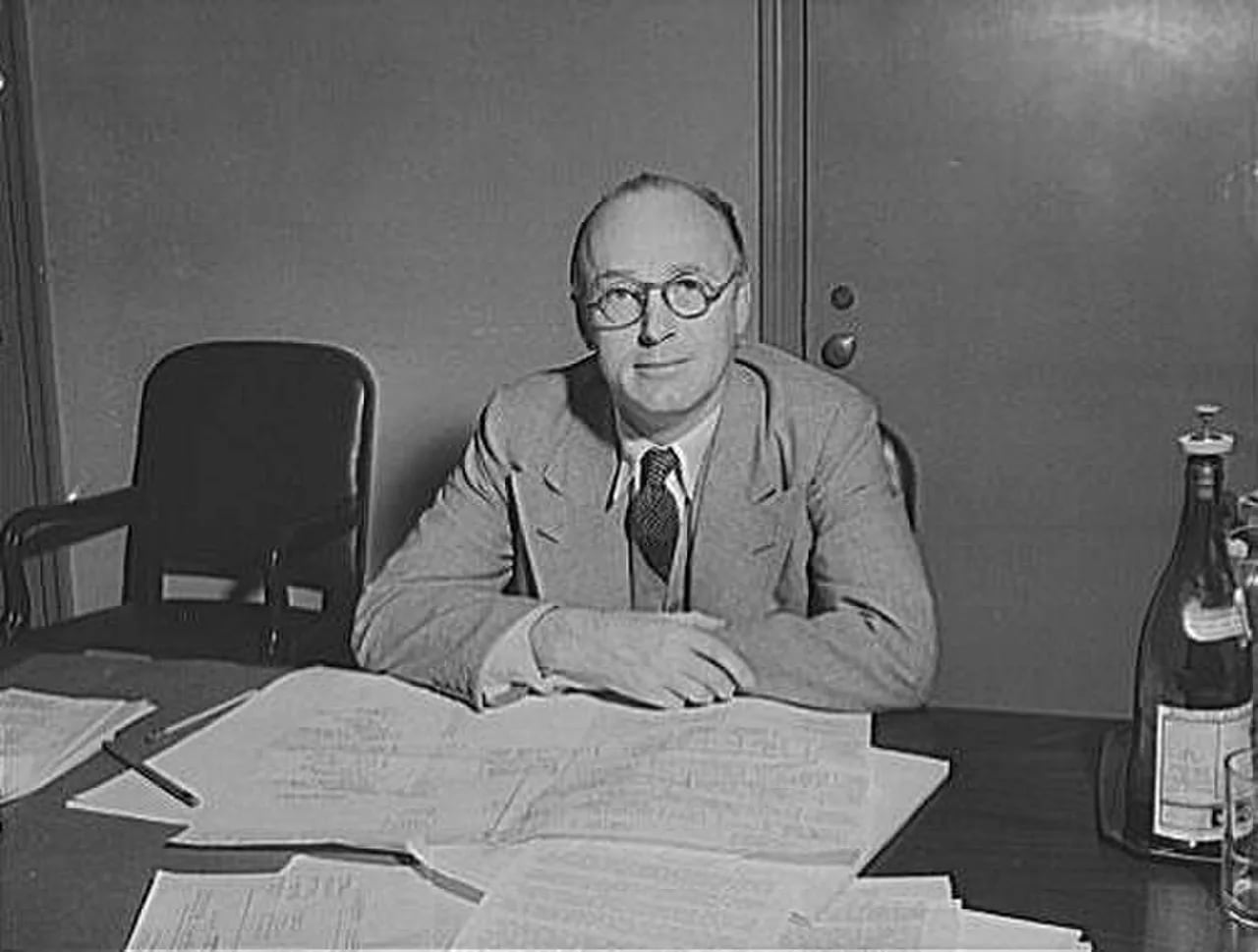 Portrait of Floyd Odlum (1892–1976) – memorial page