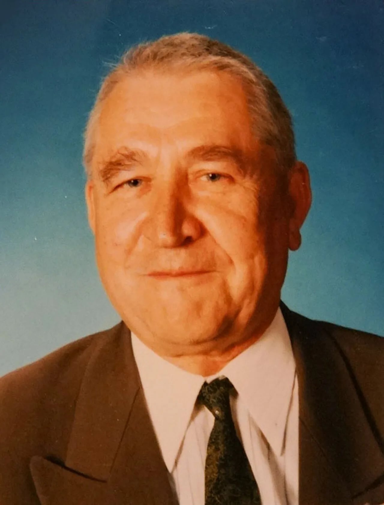 Portrait of Wit Gruszka (1926–2010) – memorial page