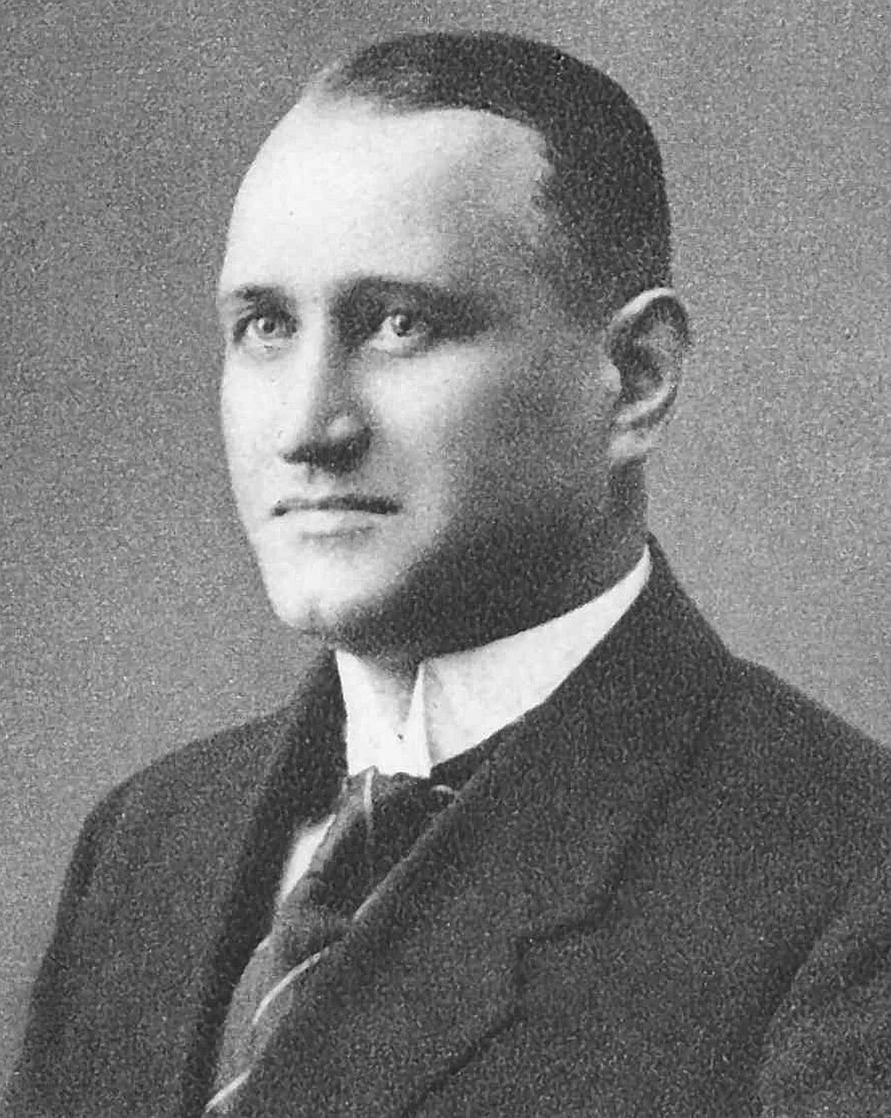 Portrait of Józef Kawecki (1883–1959) – memorial page