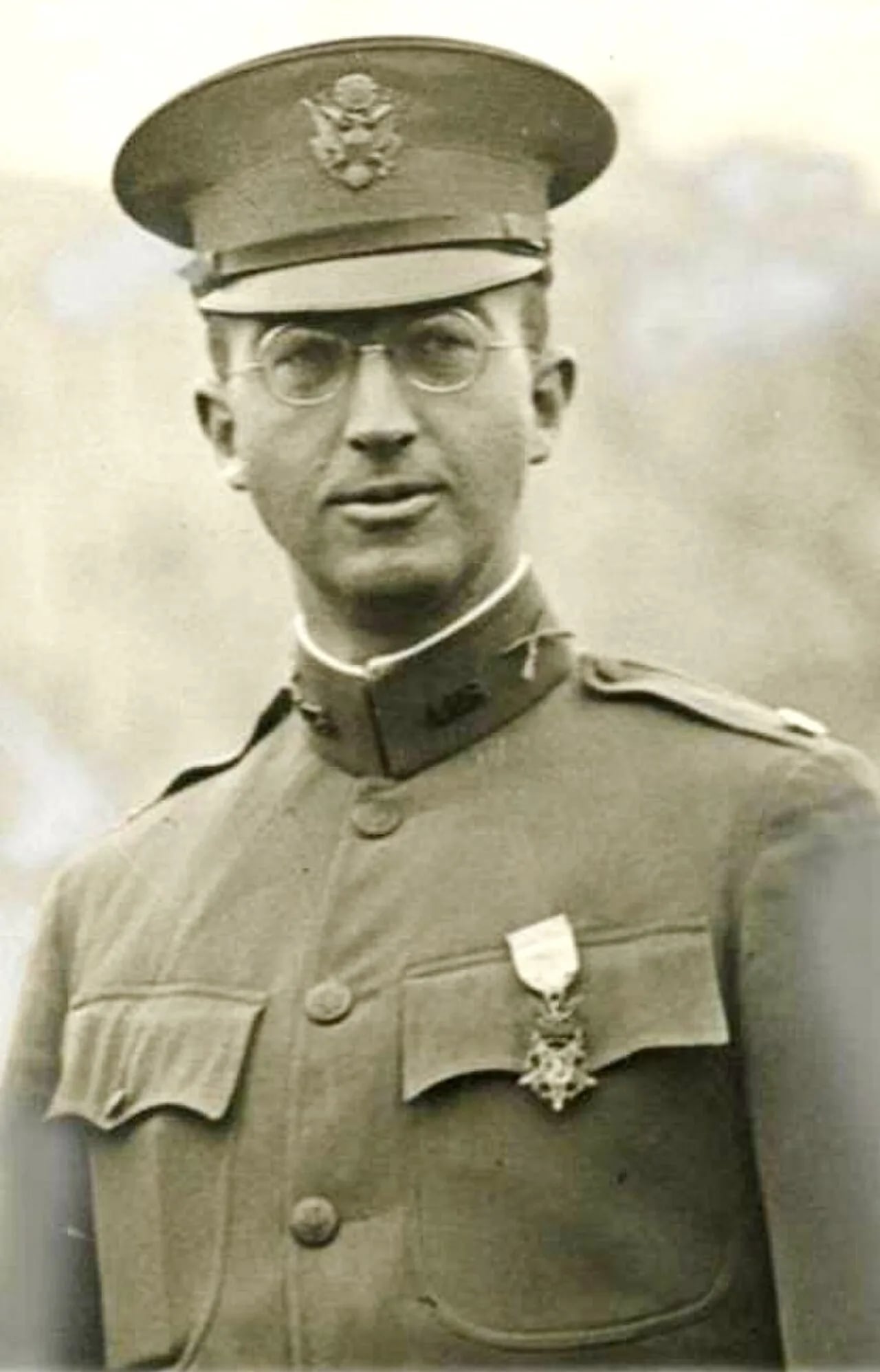Portrait of Charles White Whittlesey (1884–1921) – memorial page