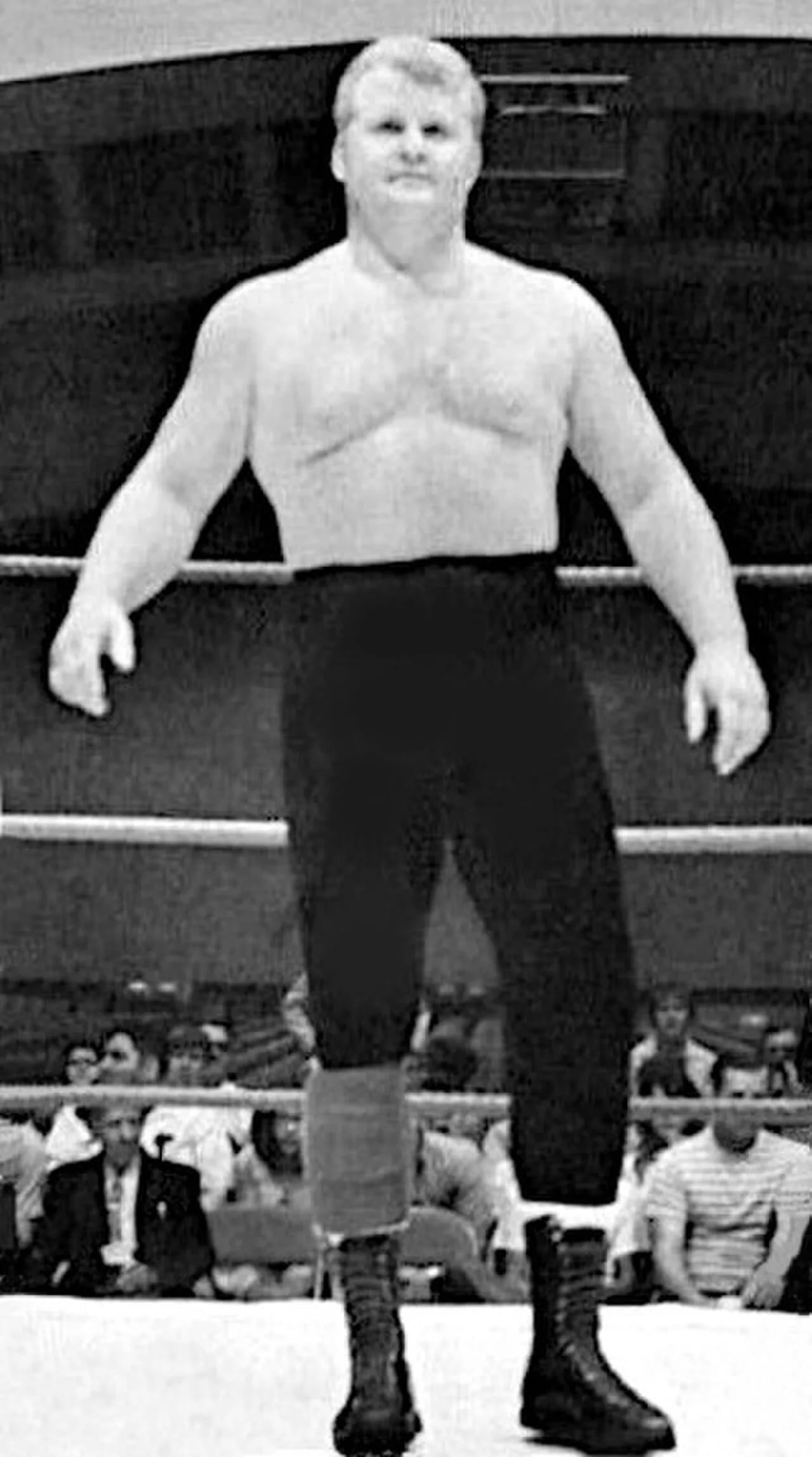 Portrait of Larry Hennig (1936–2018) – memorial page