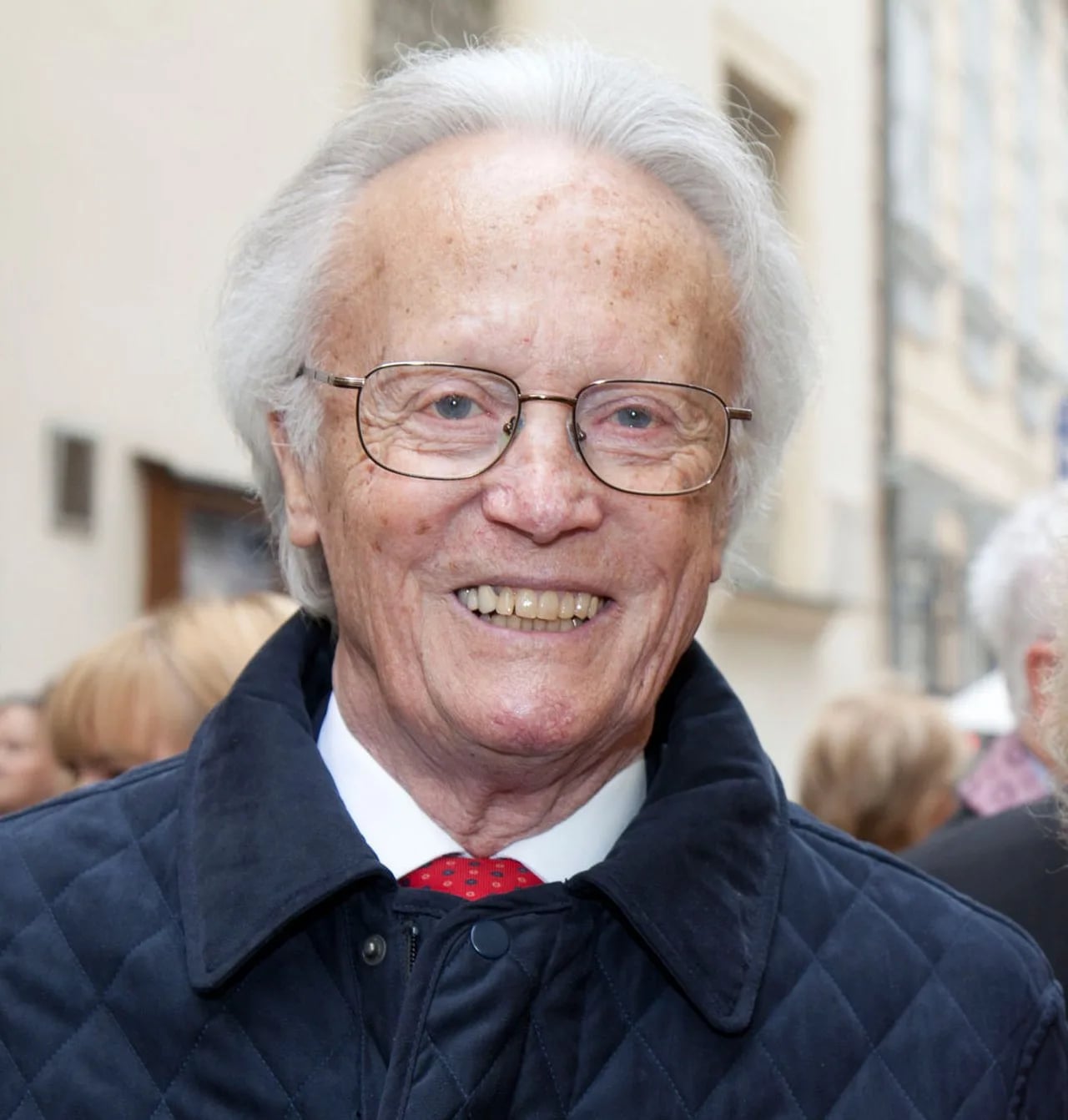 Portrait of Albert Rohan (1936–2019) – memorial page