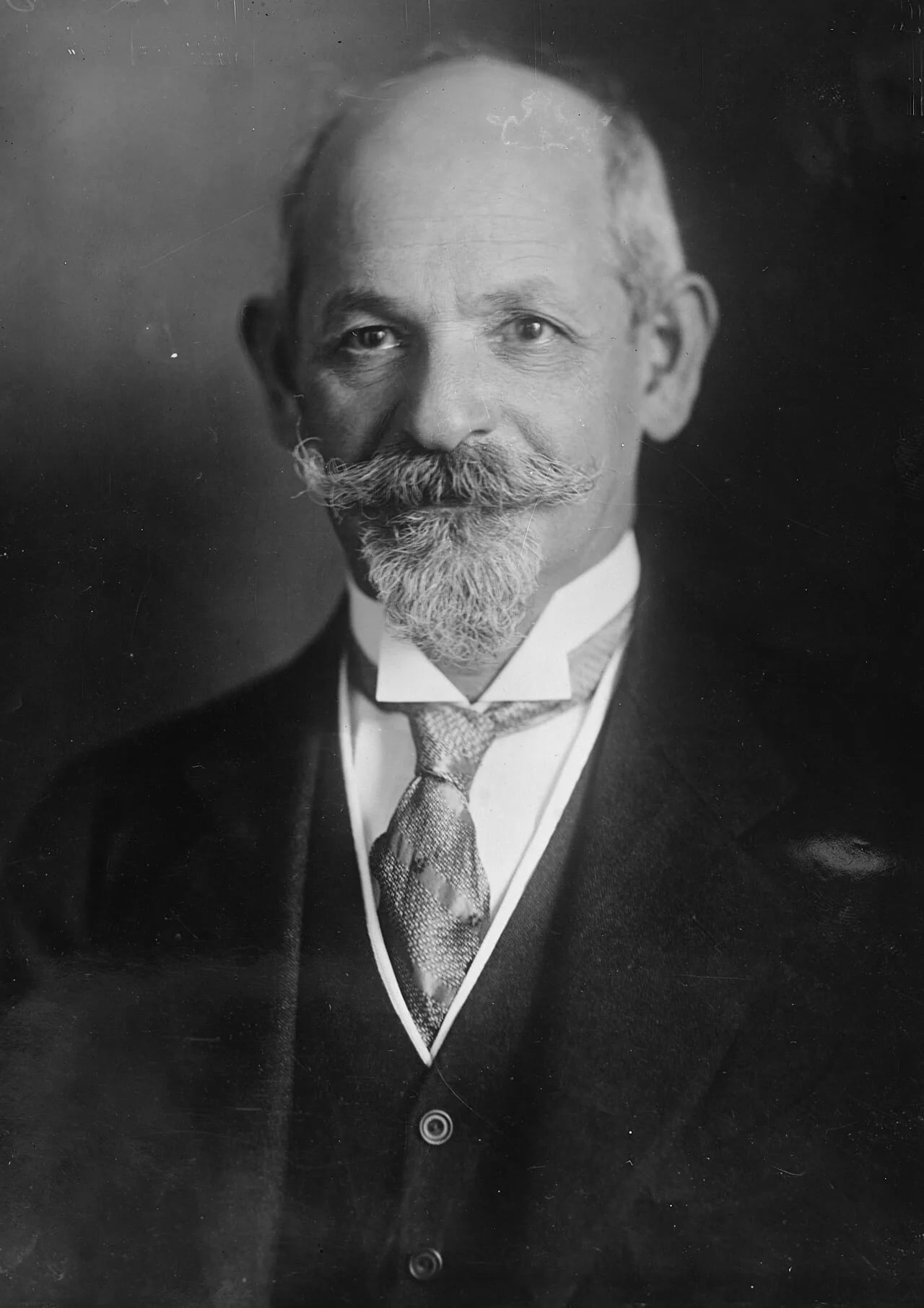 Portrait of Daniel Blumenthal (1860–1930) – memorial page
