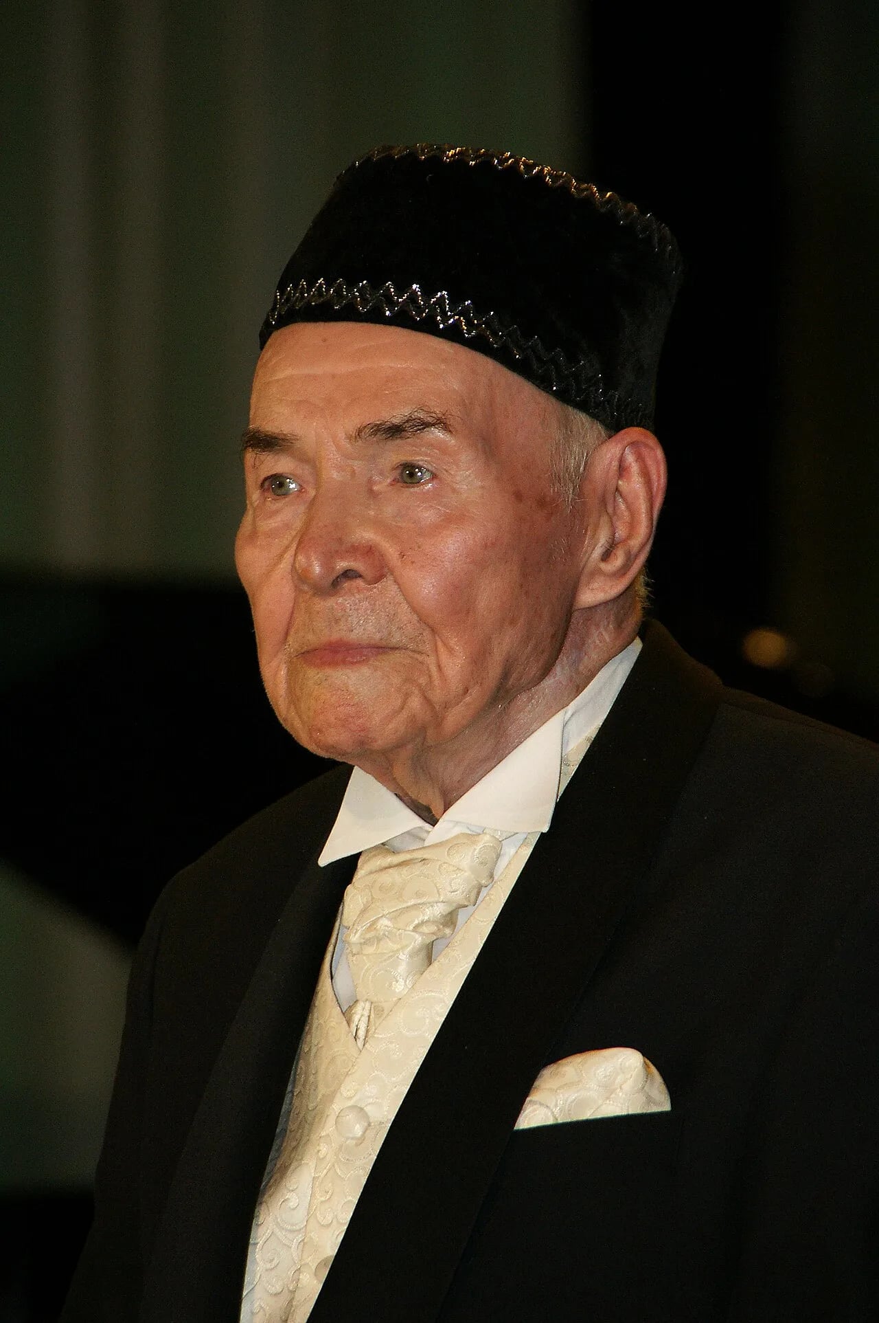 Portrait of Ğosman Älmief (1915–2011) – memorial page