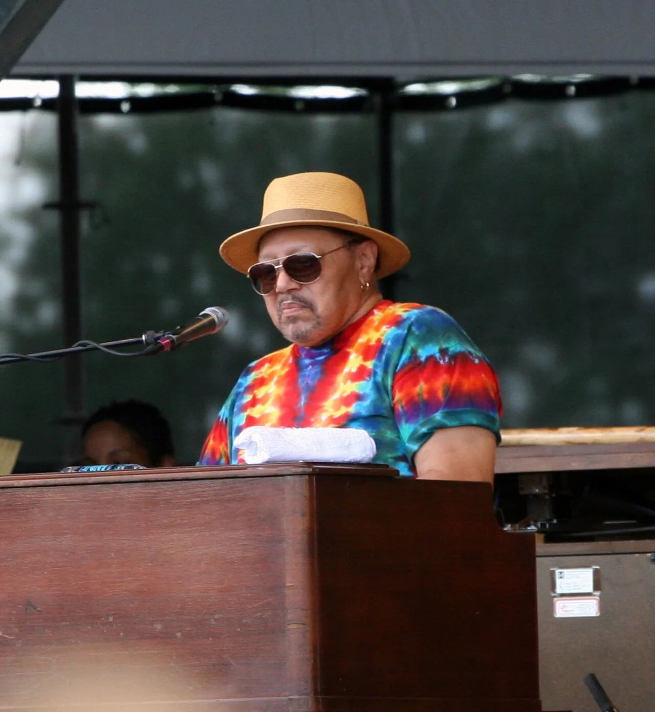 Porträt von Art Neville (1937–2019) – Gedenkseite