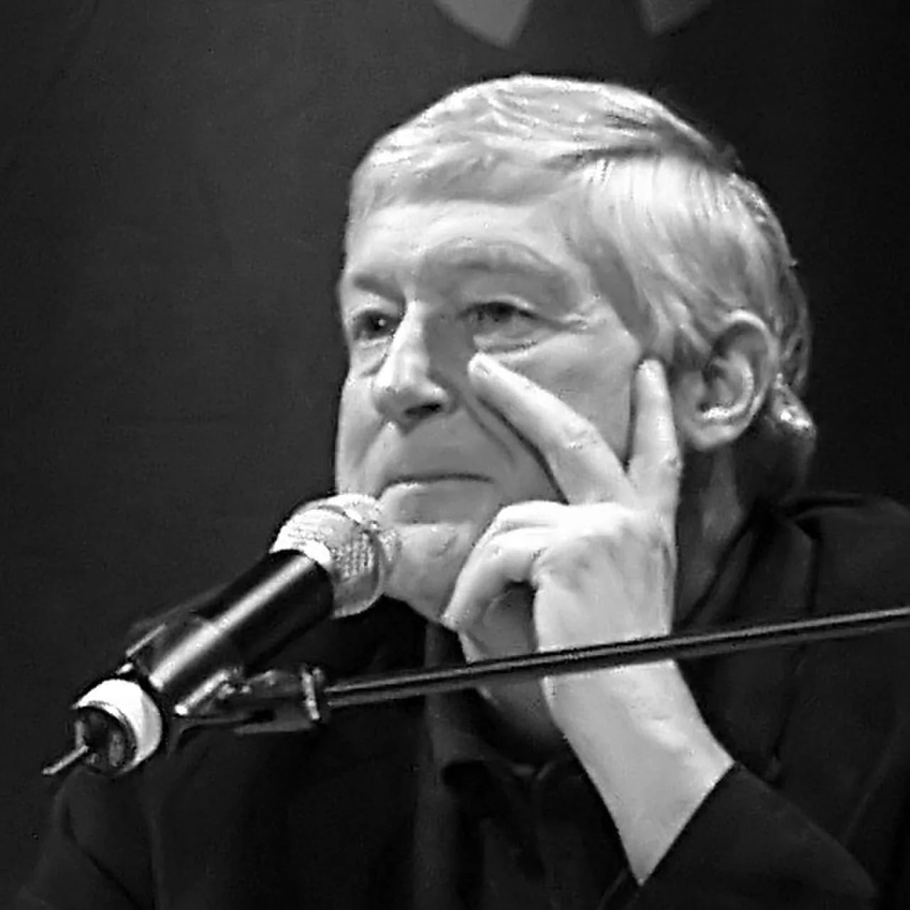 Porträt von Klaus Bednarz (1942–2015) – Gedenkseite