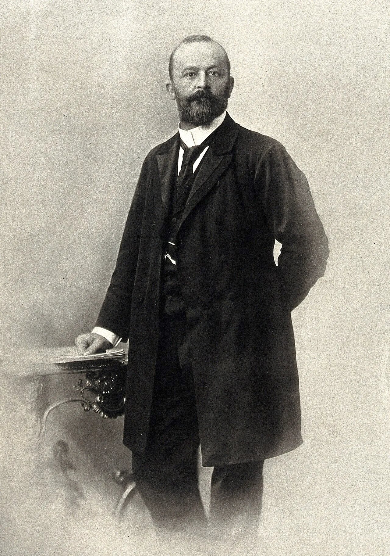 Portrait of Alexander Kolisko (1857–1918) – memorial page