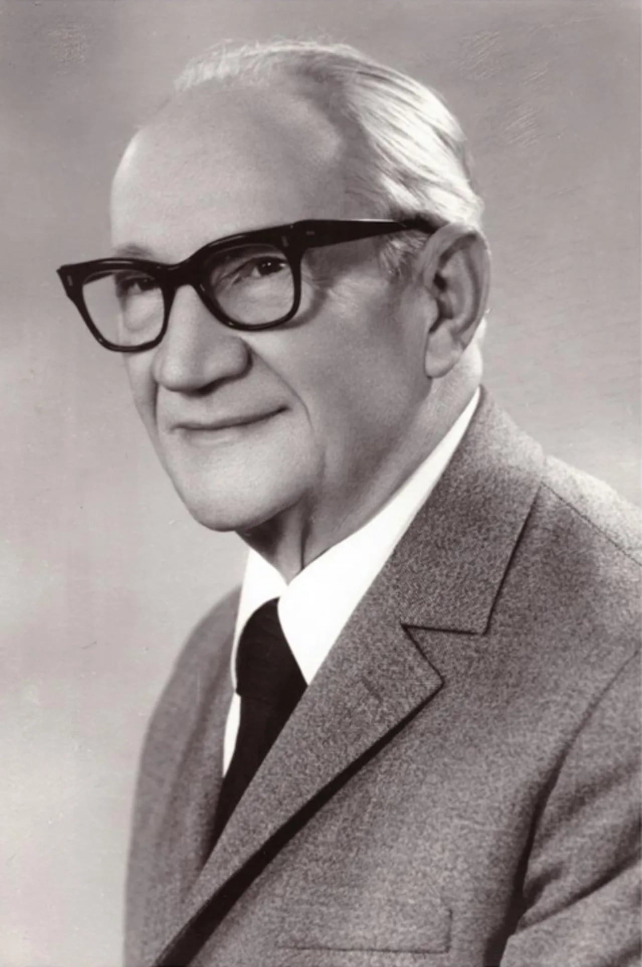 Porträt von Lajos Csőgör (1904–2003) – Gedenkseite