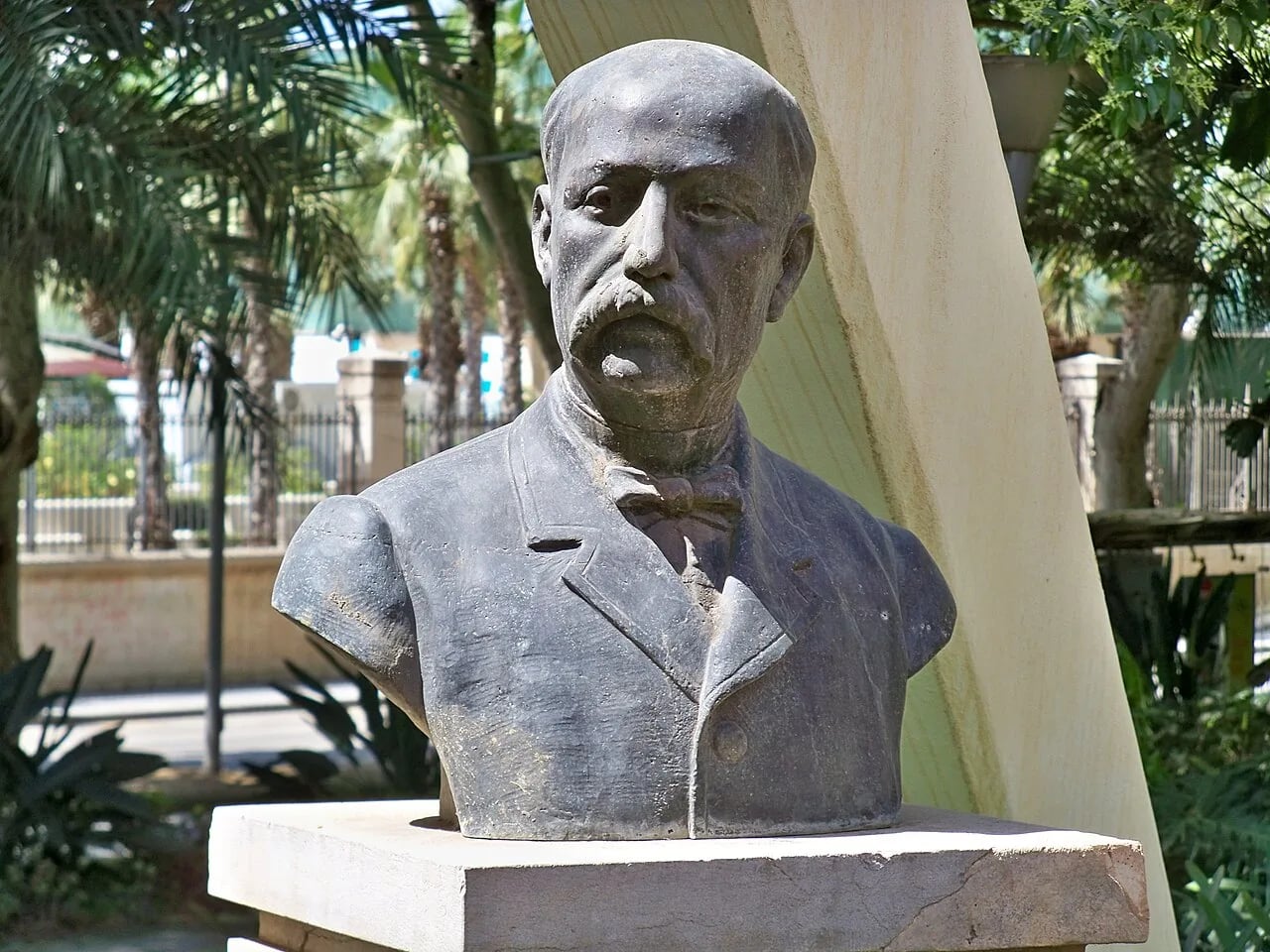 Porträt von Eduardo Ocón y Rivas (1833–1901) – Gedenkseite