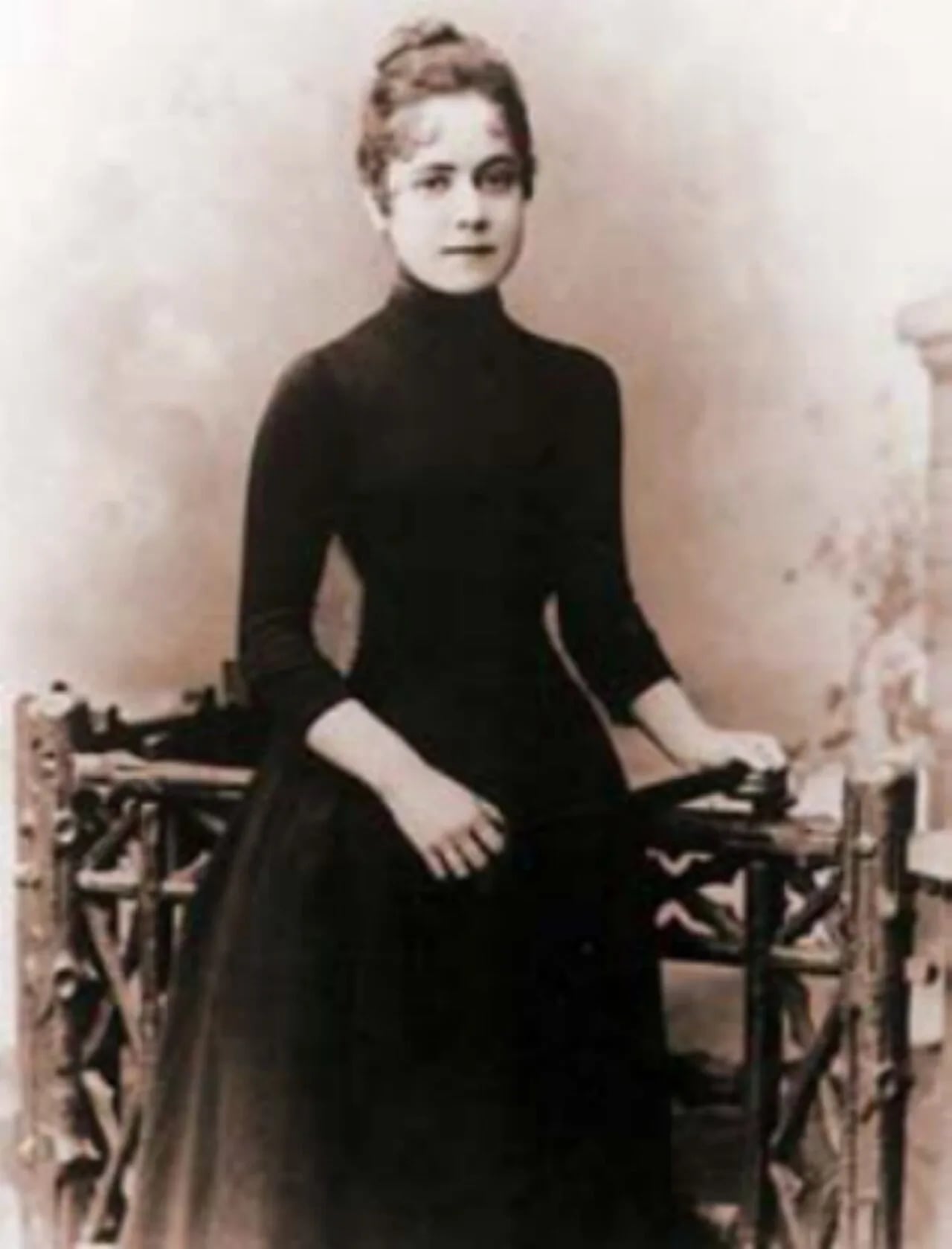 Portrait of Elvira García y García (1862–1951) – memorial page