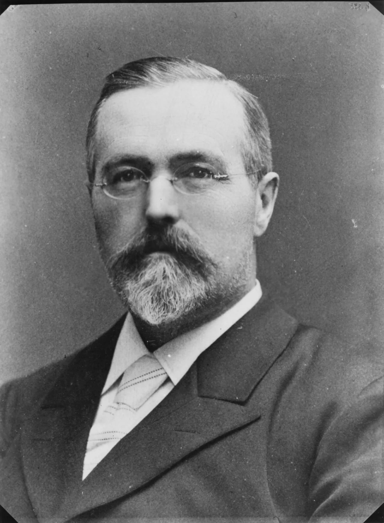 Portrait of Georg David Henrik von Vicken (1847–1907) – memorial page