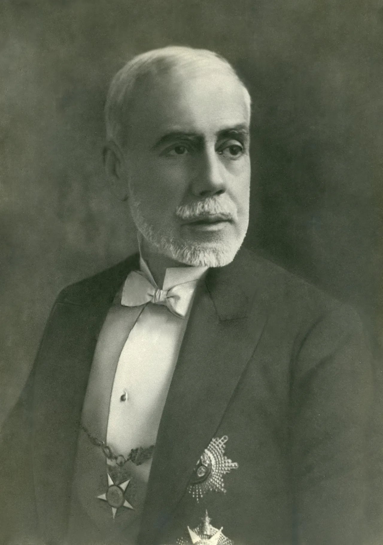 Portrait of Manuel Teixeira Gomes (1860–1941) – memorial page