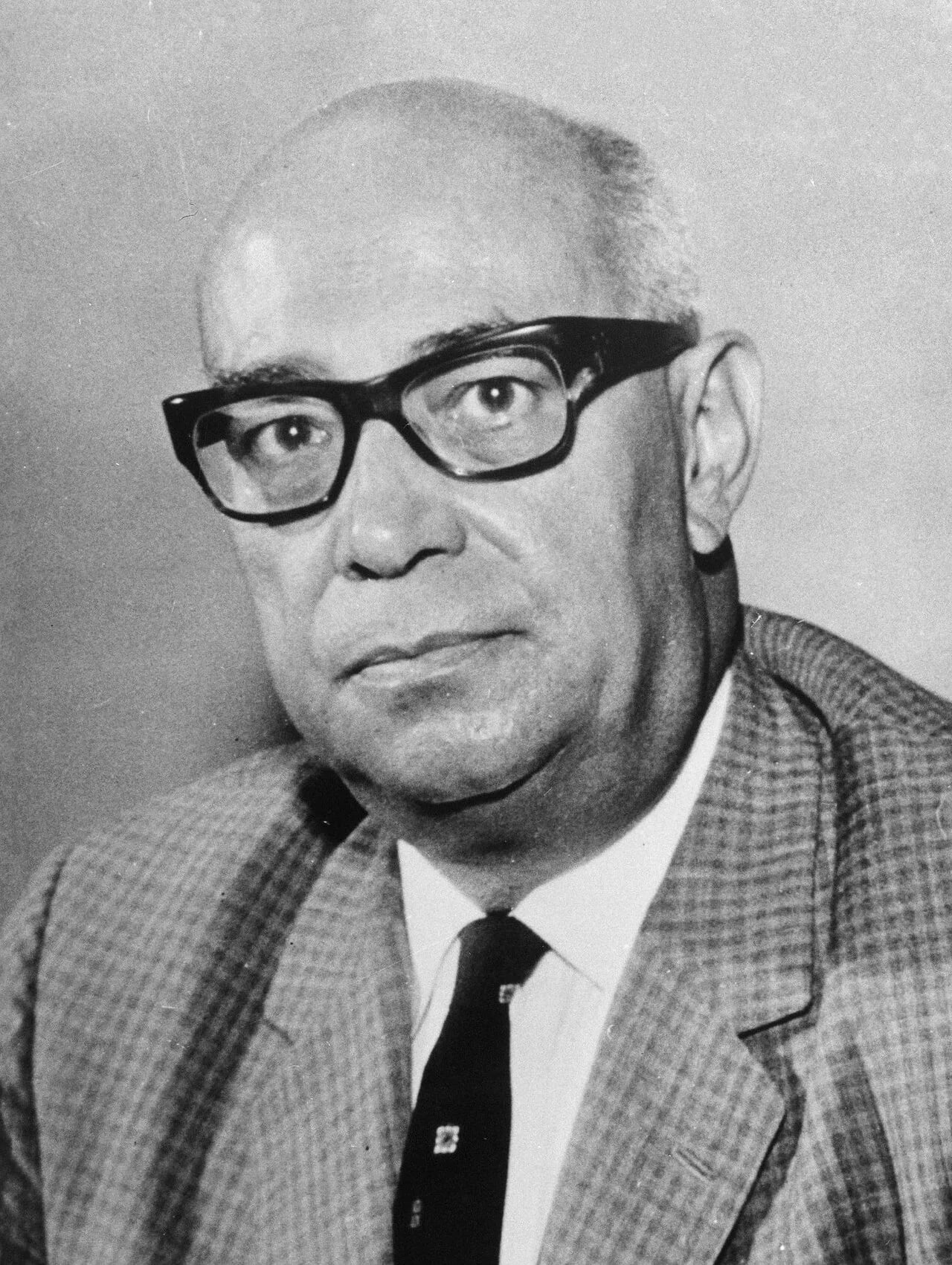 Portrait of Raúl Leoni (1905–1972) – memorial page