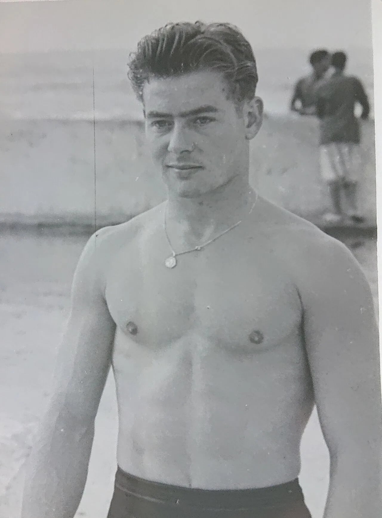 Porträt von Guy Hernandez (1927–2020) – Gedenkseite