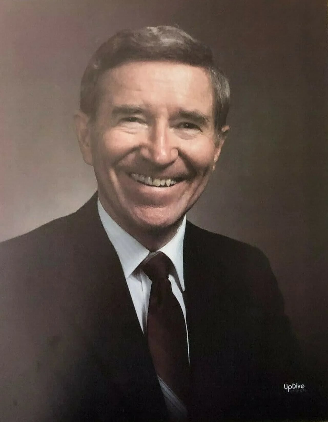 Portrait of Evan Mecham (1924–2008) – memorial page