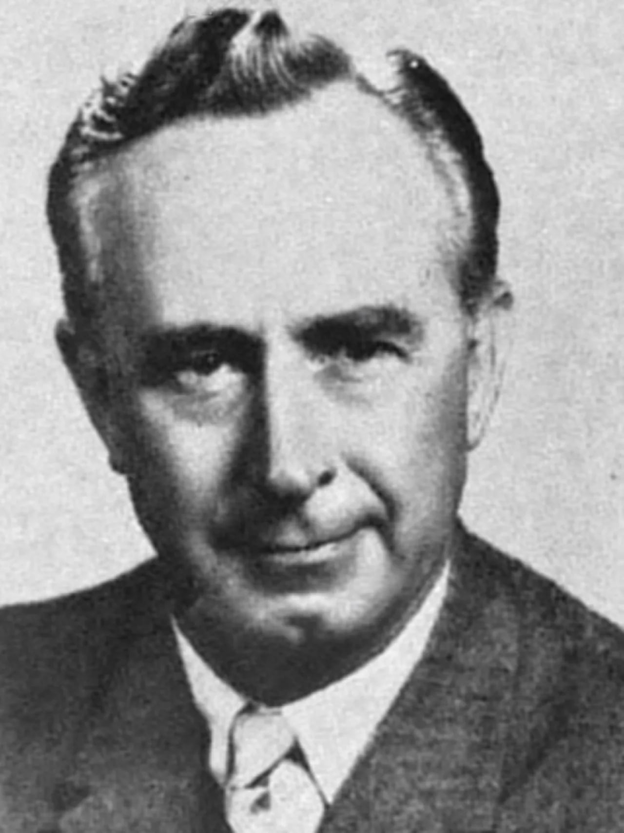 Portrait of Vernon Wallace Thomson (1905–1988) – memorial page