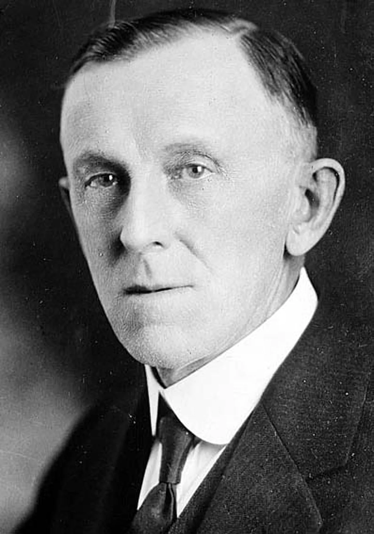Porträt von William J. Bulow (1869–1960) – Gedenkseite