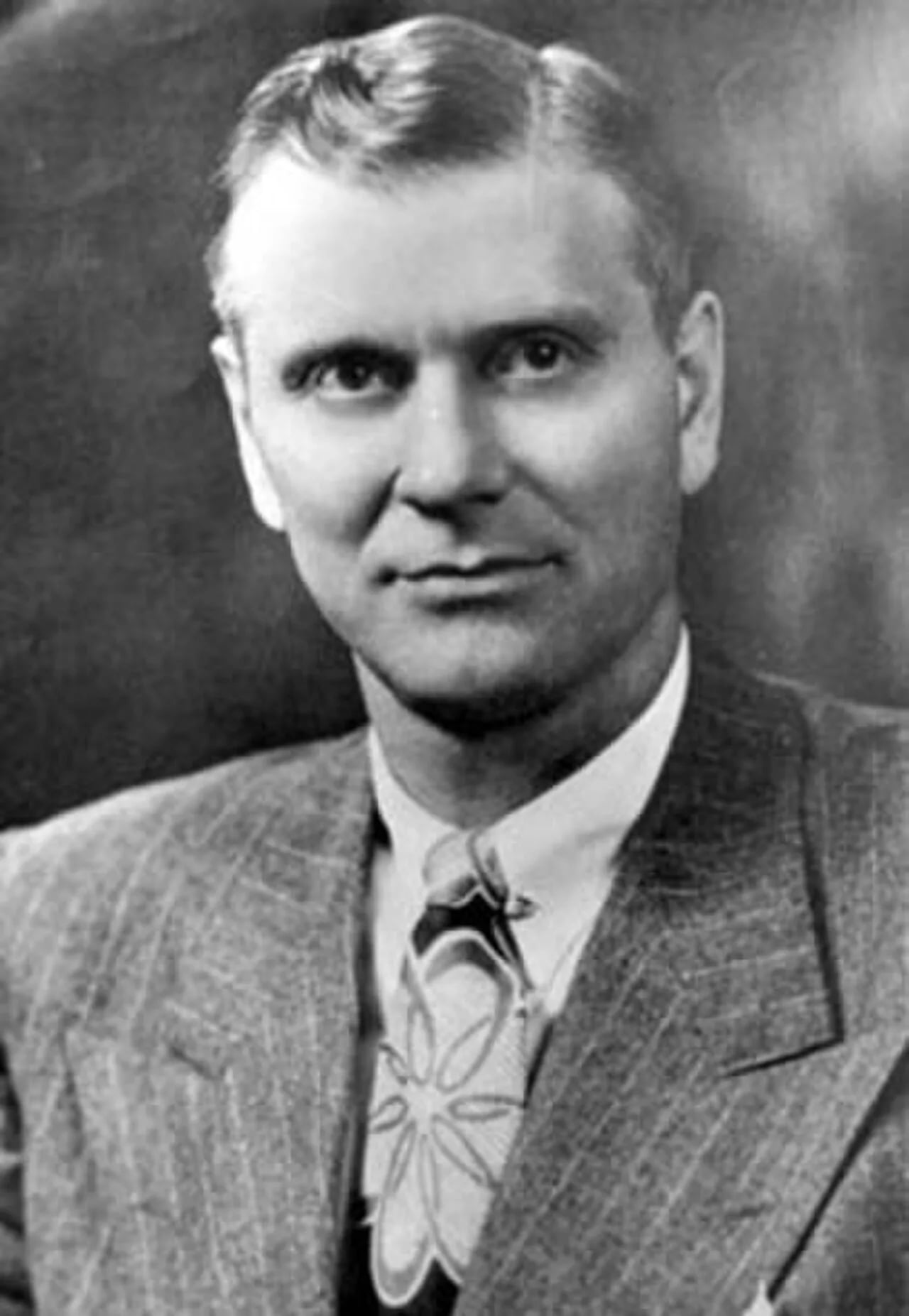 Portrait of George Theodore Mickelson (1903–1965) – memorial page