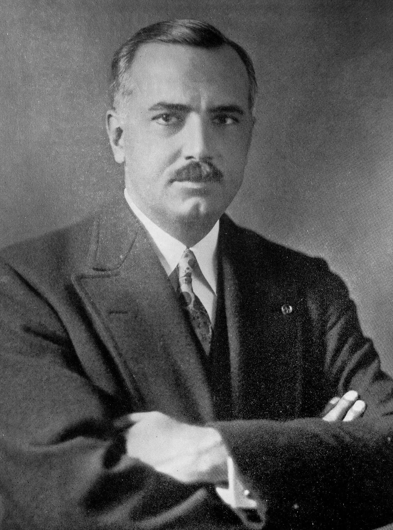 Portrait of Norman S. Case (1888–1967) – memorial page