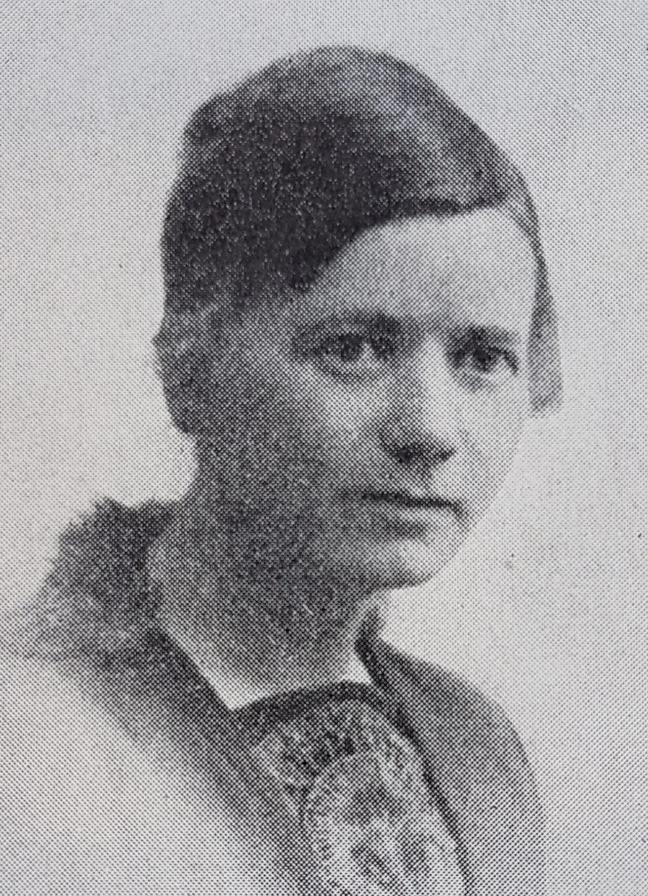 Portrait of Magnhild Haavardsholm (1880–1964) – memorial page
